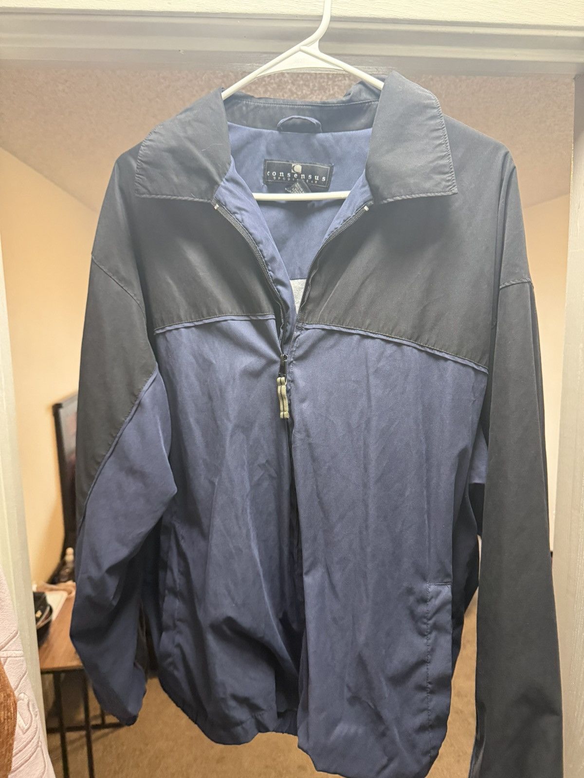 Consensus Sportswear Light Sports Jacket Size US L / EU 52-54 / 3 - 1 Thumbnail