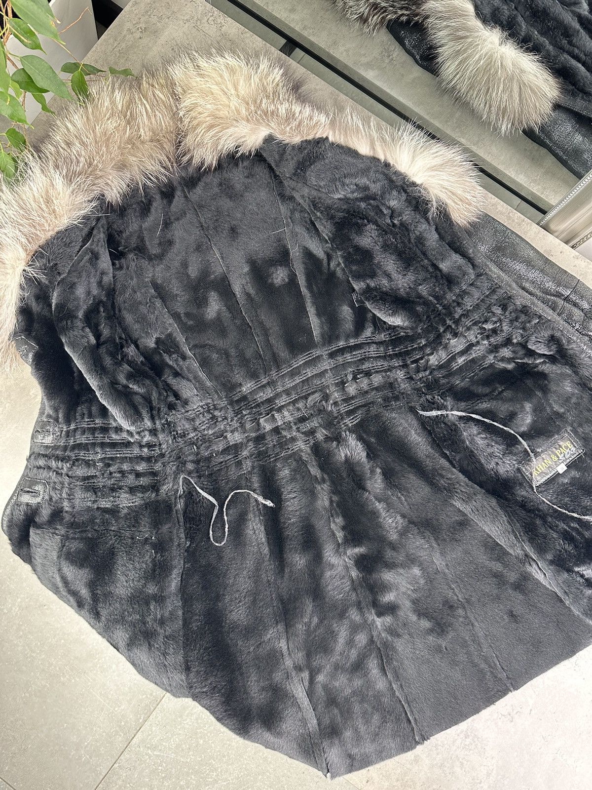Japanese Brand Vintage Sheepskin Coat Size S / US 4 / IT 40 - 7 Thumbnail