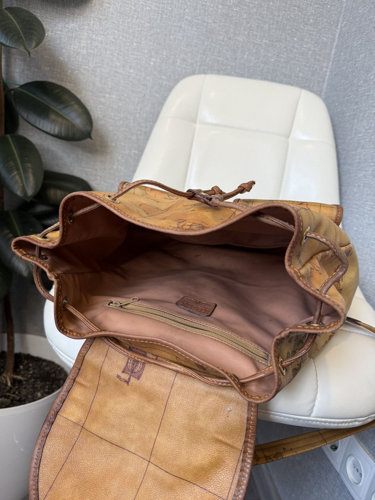 Alviero Martini ALVIERO MARTINI 1A CLASSE Geo Map Leather Backpack Size ONE SIZE - 18 Thumbnail