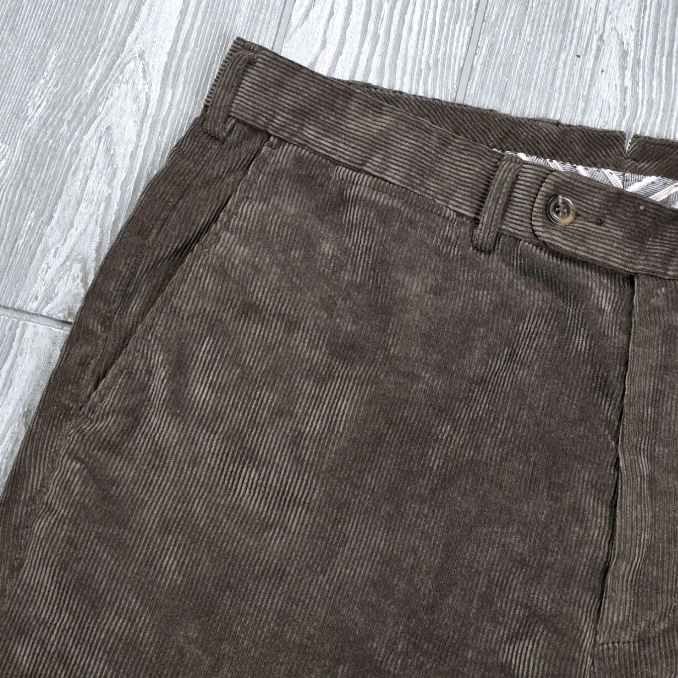Peter Millar Peter Millar Corduroy Pants Men 36x30 Chinos Brown Nanoluxe Trouser Golf Mens Regular 36 Brown Corduroy Nanoluxe 90s? Size US 36 / EU 52 - 6 Thumbnail