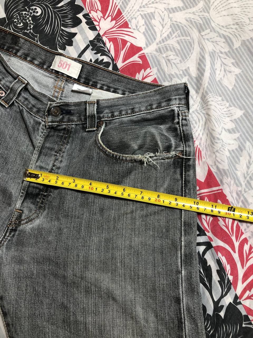 Levi's Vintage 90s Levi’s 501 Boot Cut Made in USA Size US 32 / EU 48 - 17 Thumbnail