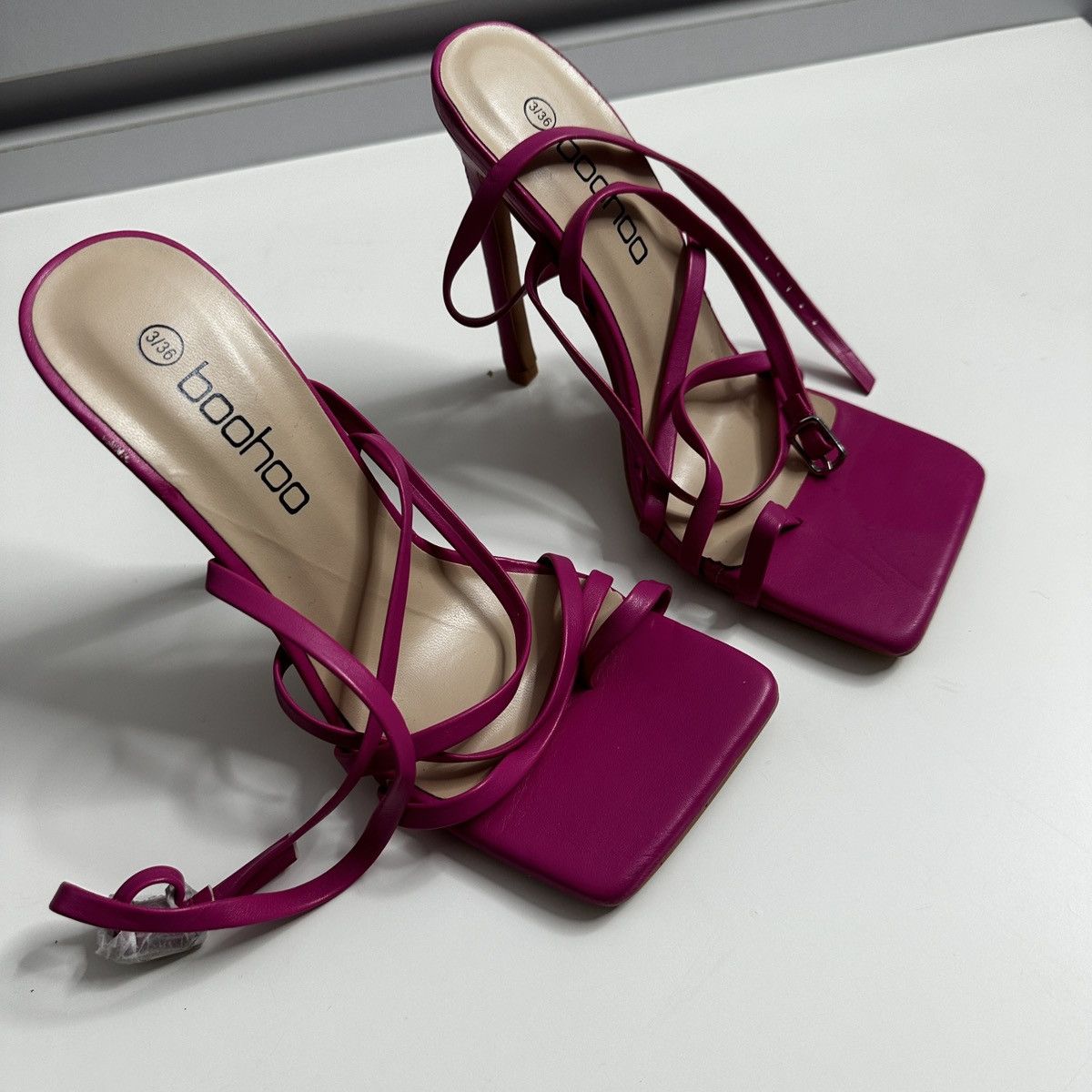 Designer Boohoo sandals shoes women’s Size US 5 / IT 35 - 3 Thumbnail