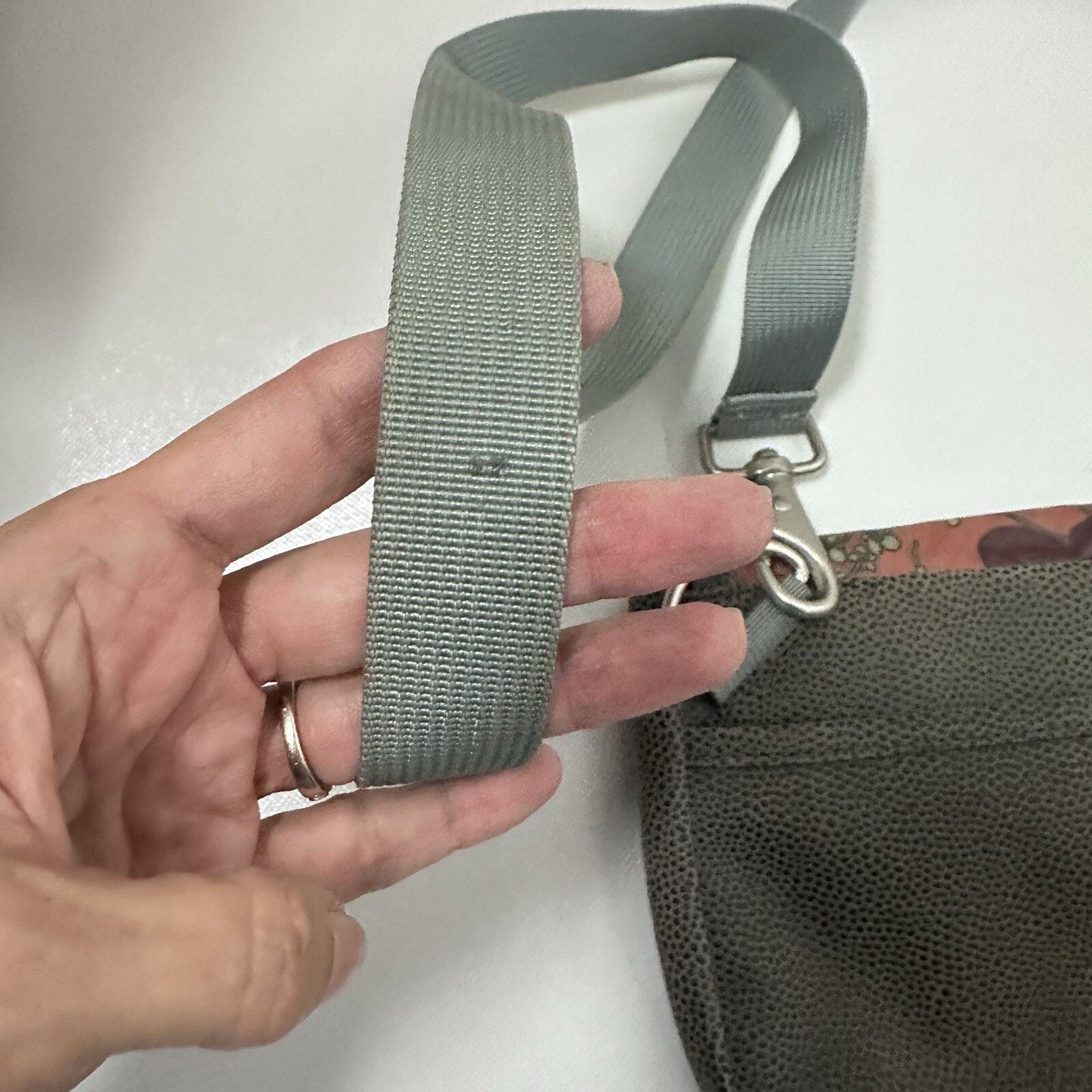 Other Haiku Vegan Pebbled Crossbody Purse Strap Floral Fold Over Size ONE SIZE - 12 Thumbnail