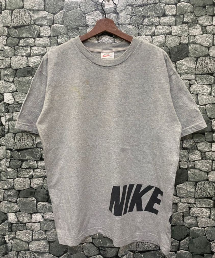 Nike Vintage 90s Nike Sportwear Tshirt Size US L / EU 52-54 / 3 - 1 Thumbnail