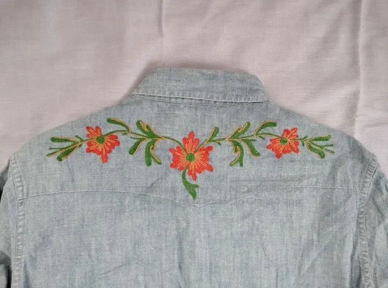 RRL Ralph Lauren RRL Ralph Lauren Western embroidery floral denim shirt Size US M / EU 48-50 / 2 - 4 Thumbnail