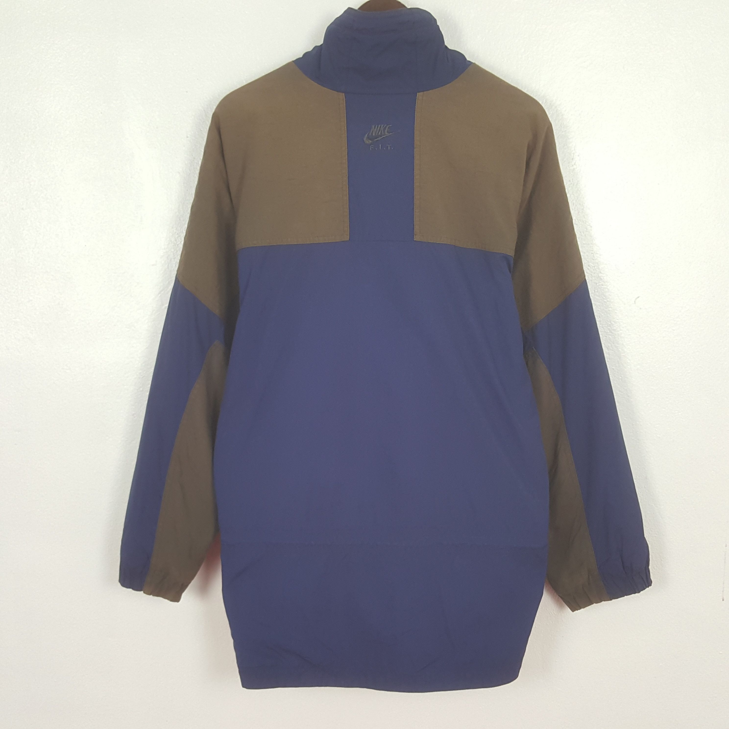 Nike ACG Vintage Nike ACG Windbreaker Sport Jacket Size US L / EU 52-54 / 3 - 3 Thumbnail