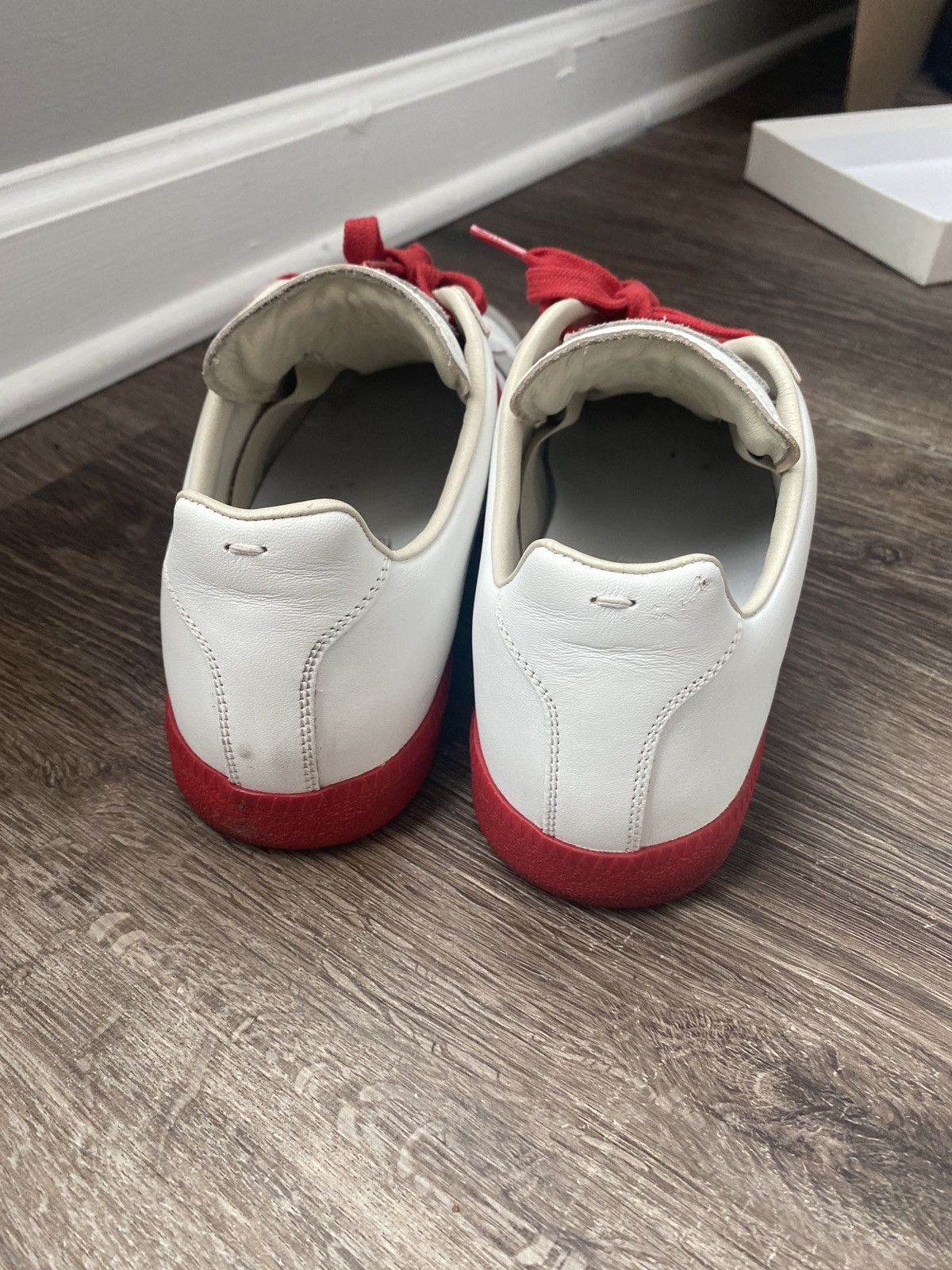 Maison Margiela White and red masion margiela Size US 8 / EU 41 - 5 Thumbnail