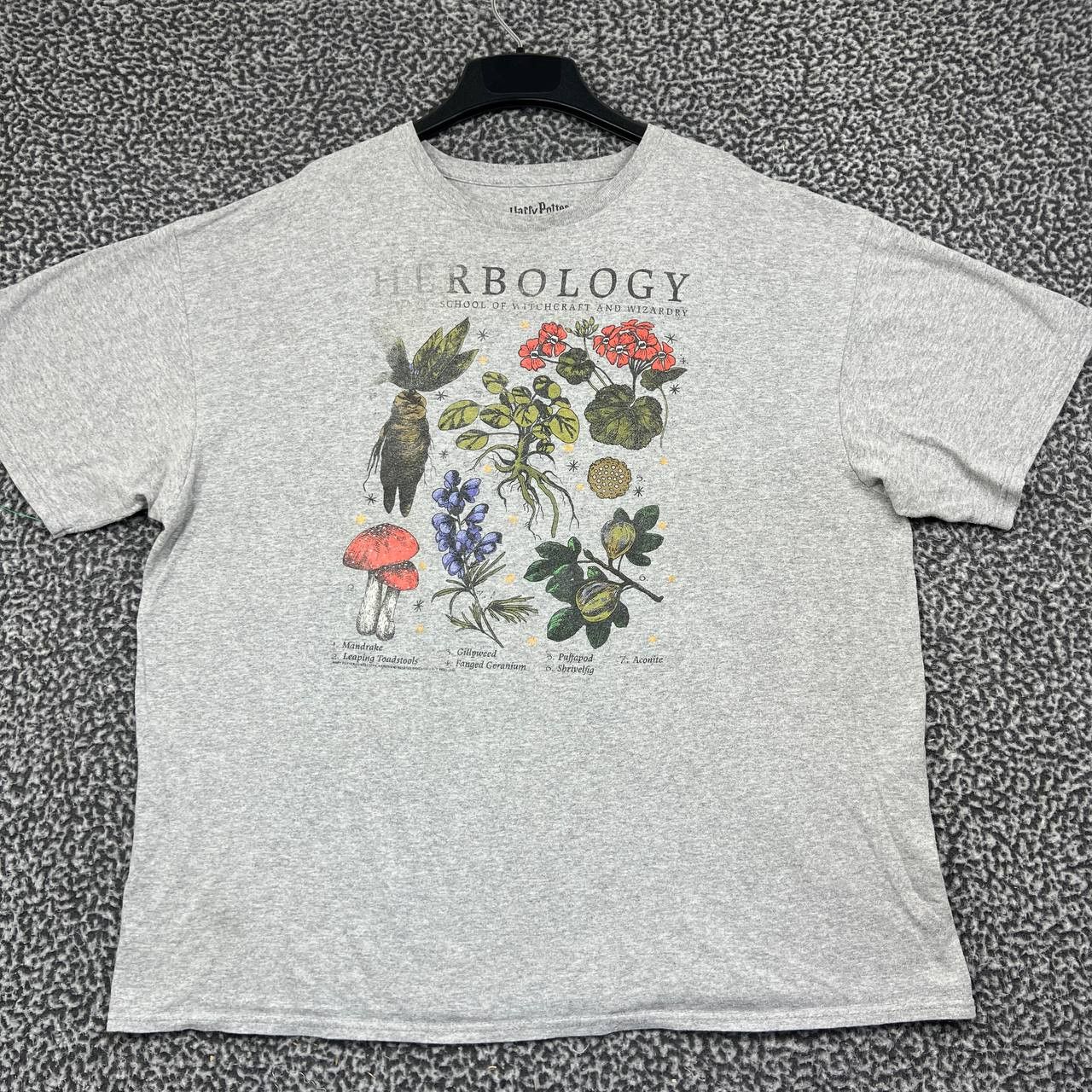 Other Harry Potter Herbology School of Witchcraft Shirt Men 2XL Size US XXL / EU 58 / 5 - 1 Thumbnail