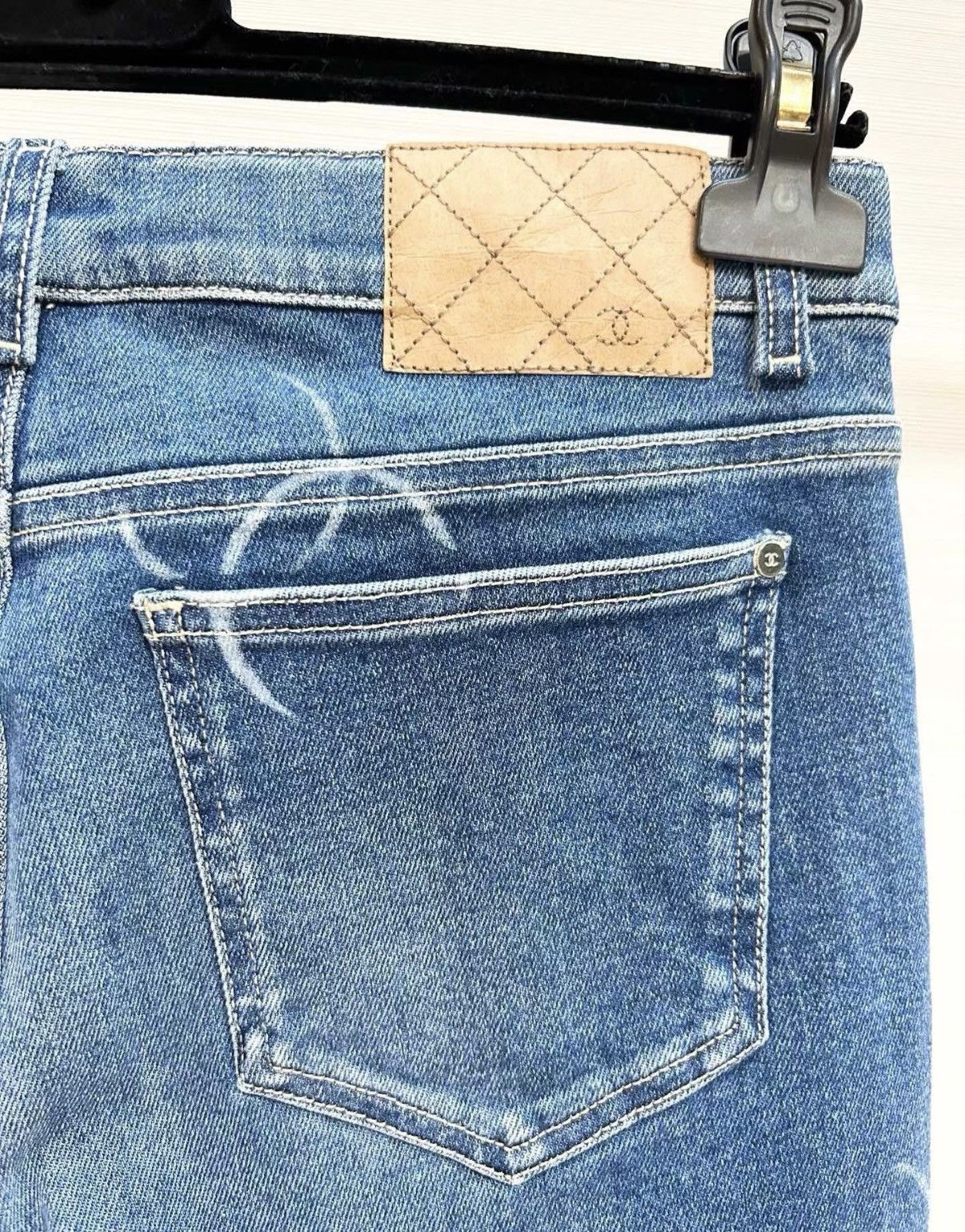 Chanel Chanel F42 Blue Logo Print Skinny Jeans J33 Size 28" / US 6 / IT 42 - 3 Thumbnail