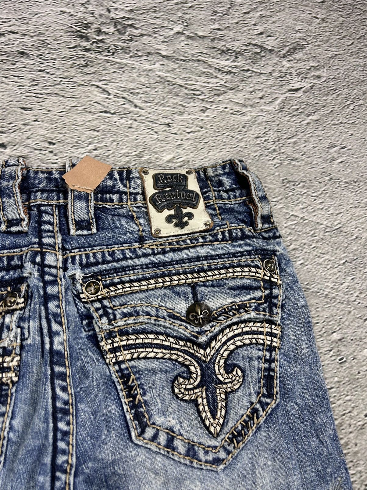 Rock Revival Rock Revival vintage blue jeans Y2K flared Size US 31 - 2 Thumbnail