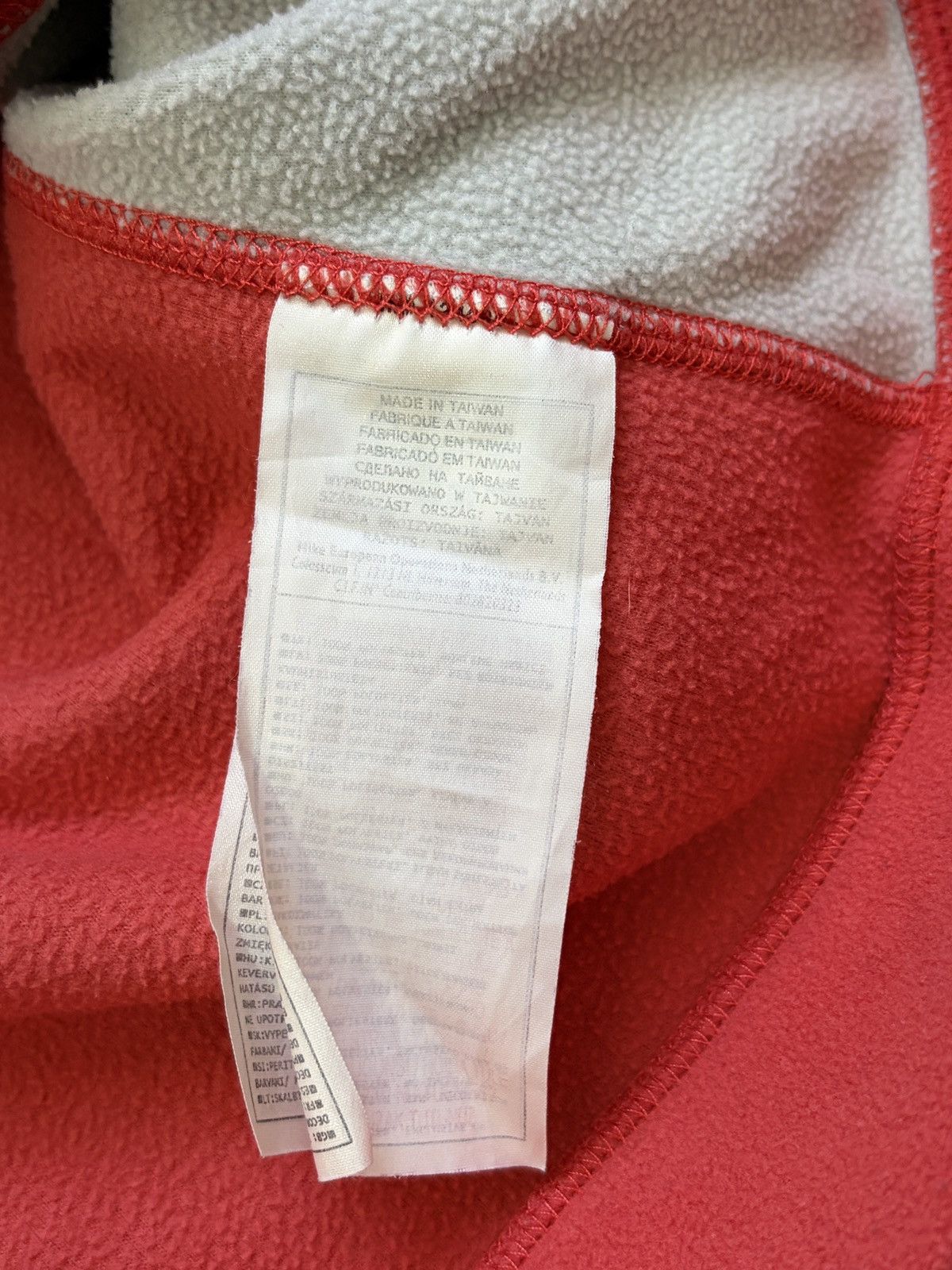 Nike ACG Vintage Nike ACG Therma-Fit Fleece Jacket Red Grey Y2K M Size M / US 6-8 / IT 42-44 - 11 Thumbnail