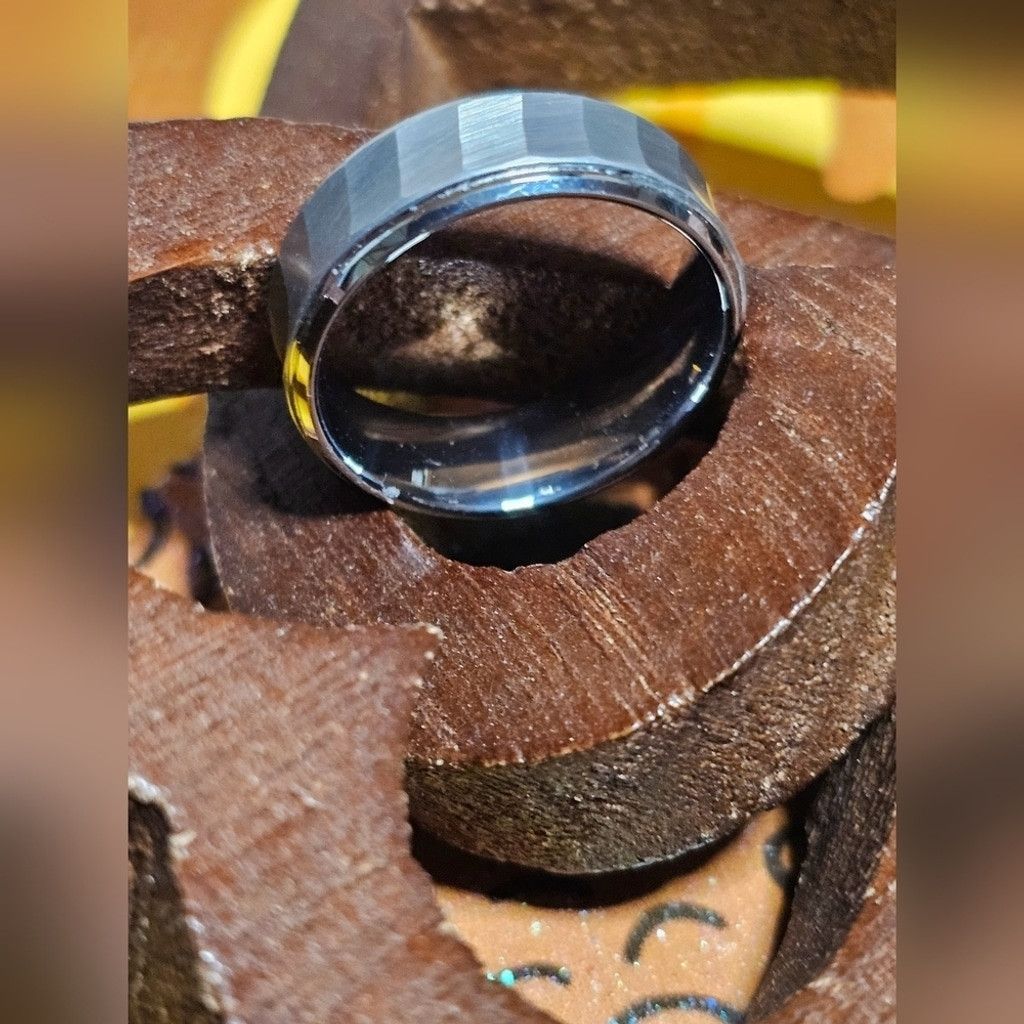King Tungsten Carbide Band 8mm Size ONE SIZE - 2 Thumbnail