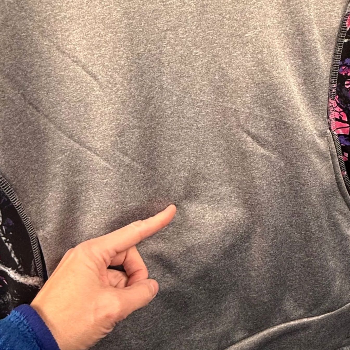 Vintage Muddy Girl Womens XL Hoodie Gray Pink Camo Fleece Pullover Moon Shine Camo Size XL / US 12-14 / IT 48-50 - 7 Thumbnail