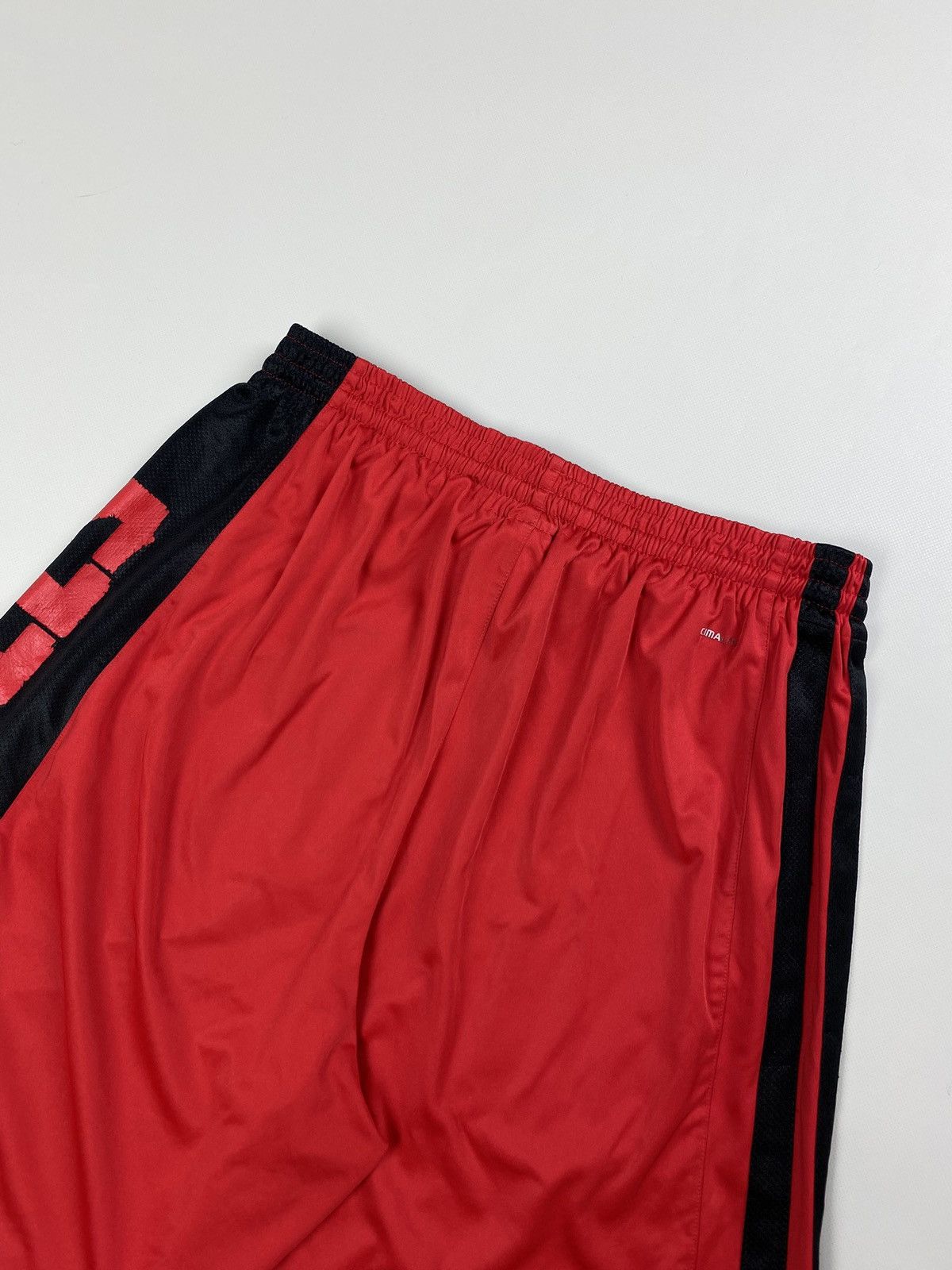 NBA Adidas Chicago Bulls men’s shorts NBA Basketball size M Size US 32 / EU 48 - 18 Thumbnail
