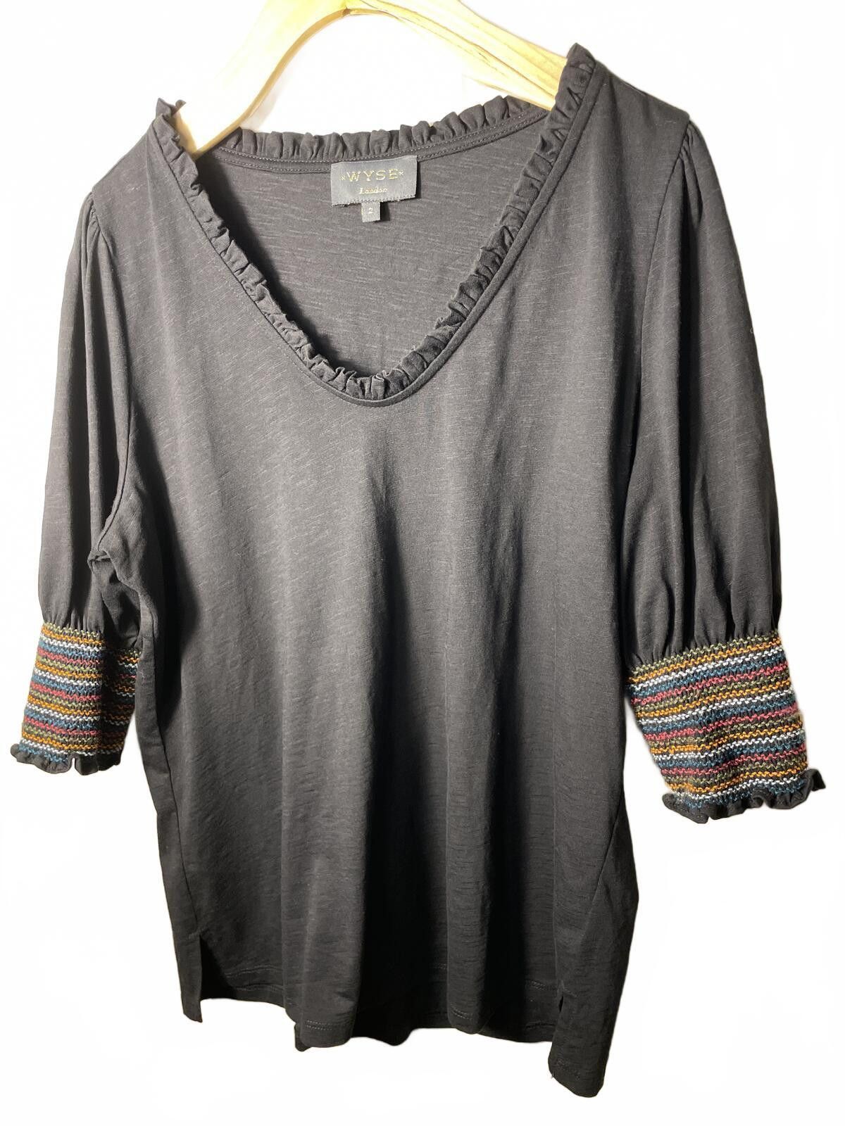 Other WYSE London Top Womens Size 2 Black Boho Casual Career EUC Size XS / US 0-2 / IT 36-38 - 2 Thumbnail