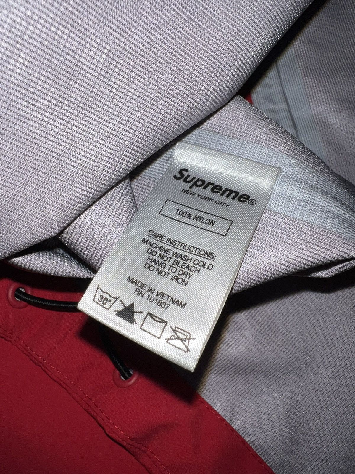 Supreme Dog waterproof Jacket Size US M / EU 48-50 / 2 - 6 Thumbnail