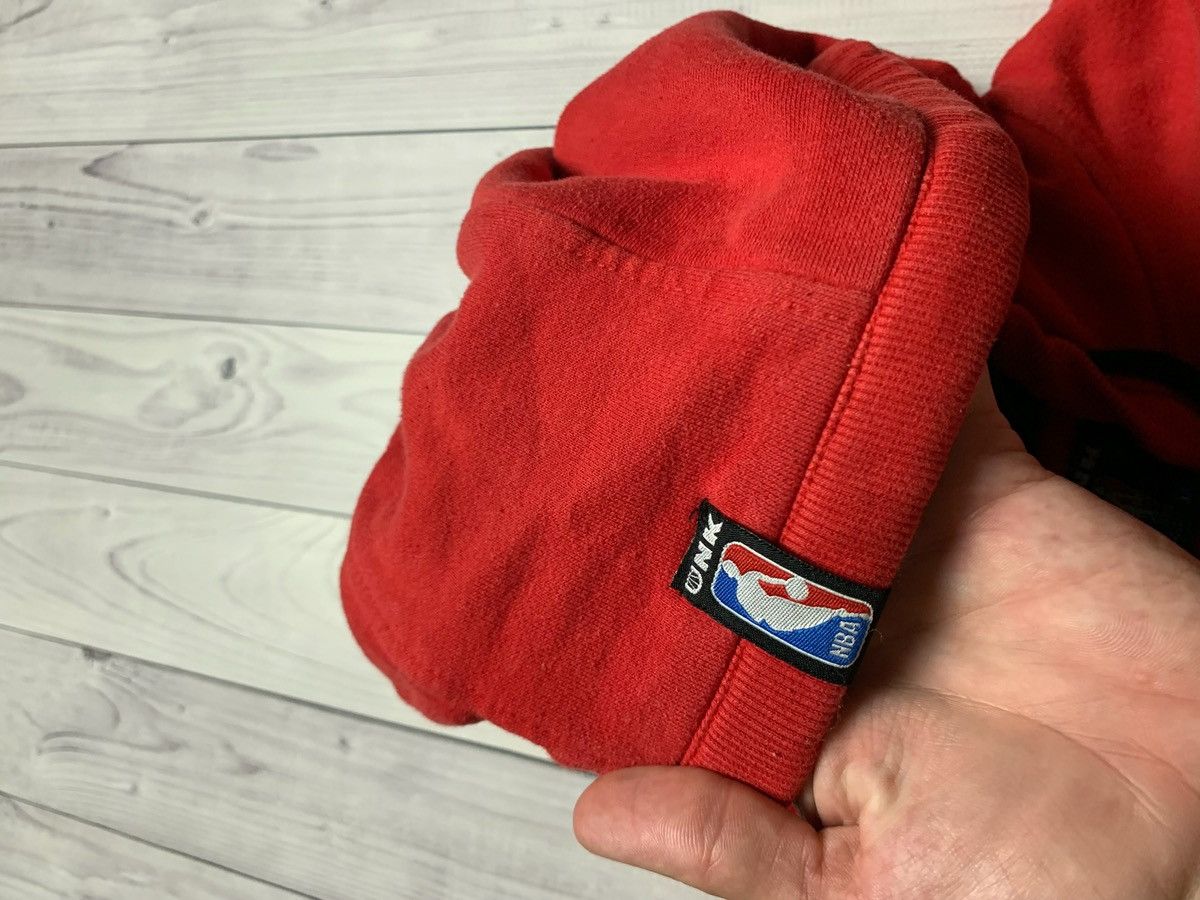 NBA Chicago bulls vintage red hoodie big logo size S Size US S / EU 44-46 / 1 - 6 Thumbnail