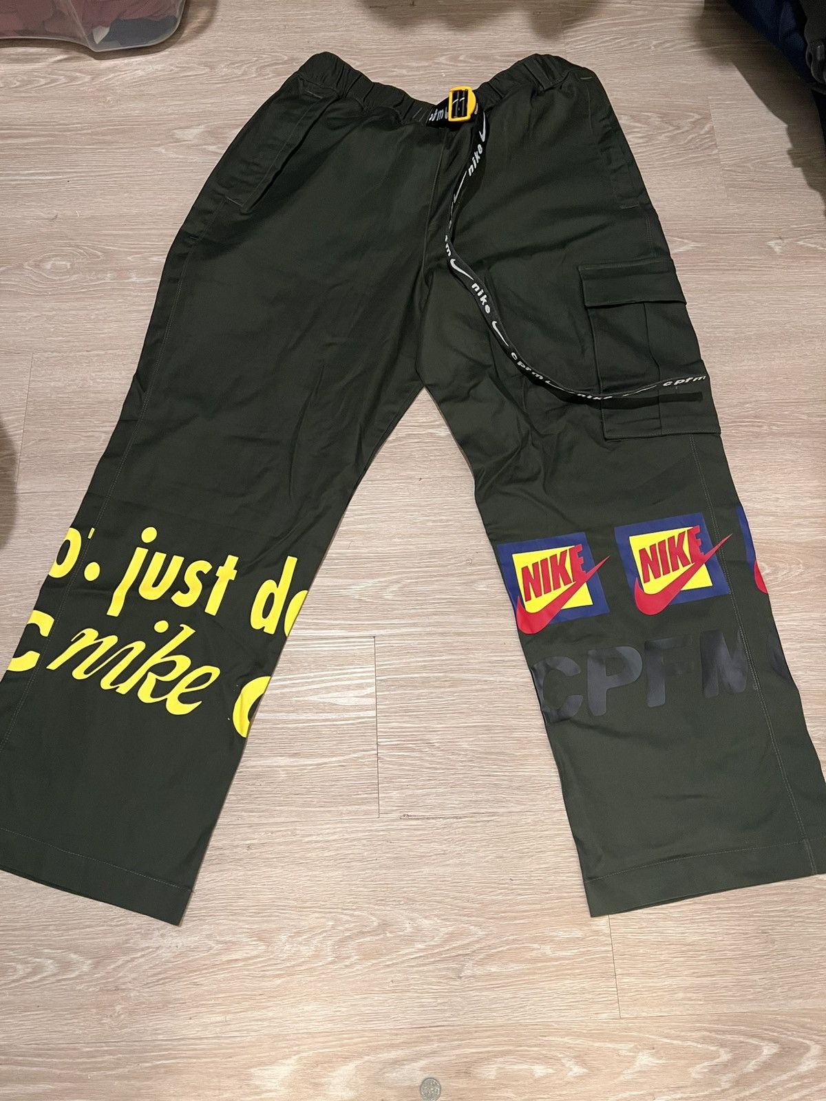 パンツ Nike x CPFM Track Pant size L Cactus Plant Flea Market CPFM x Nike Air Sun MX Pant Dark
