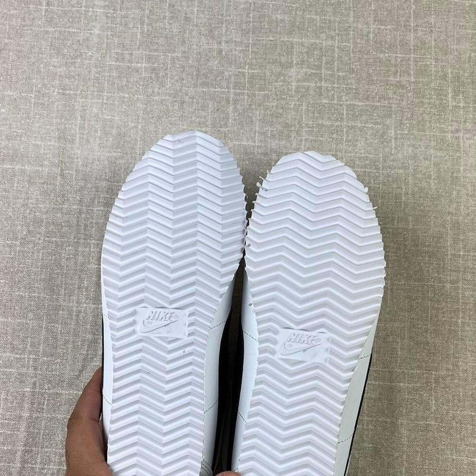 Nike Nike Cortez “White/Black” Size US 4.5 / IT 34.5 - 5 Thumbnail