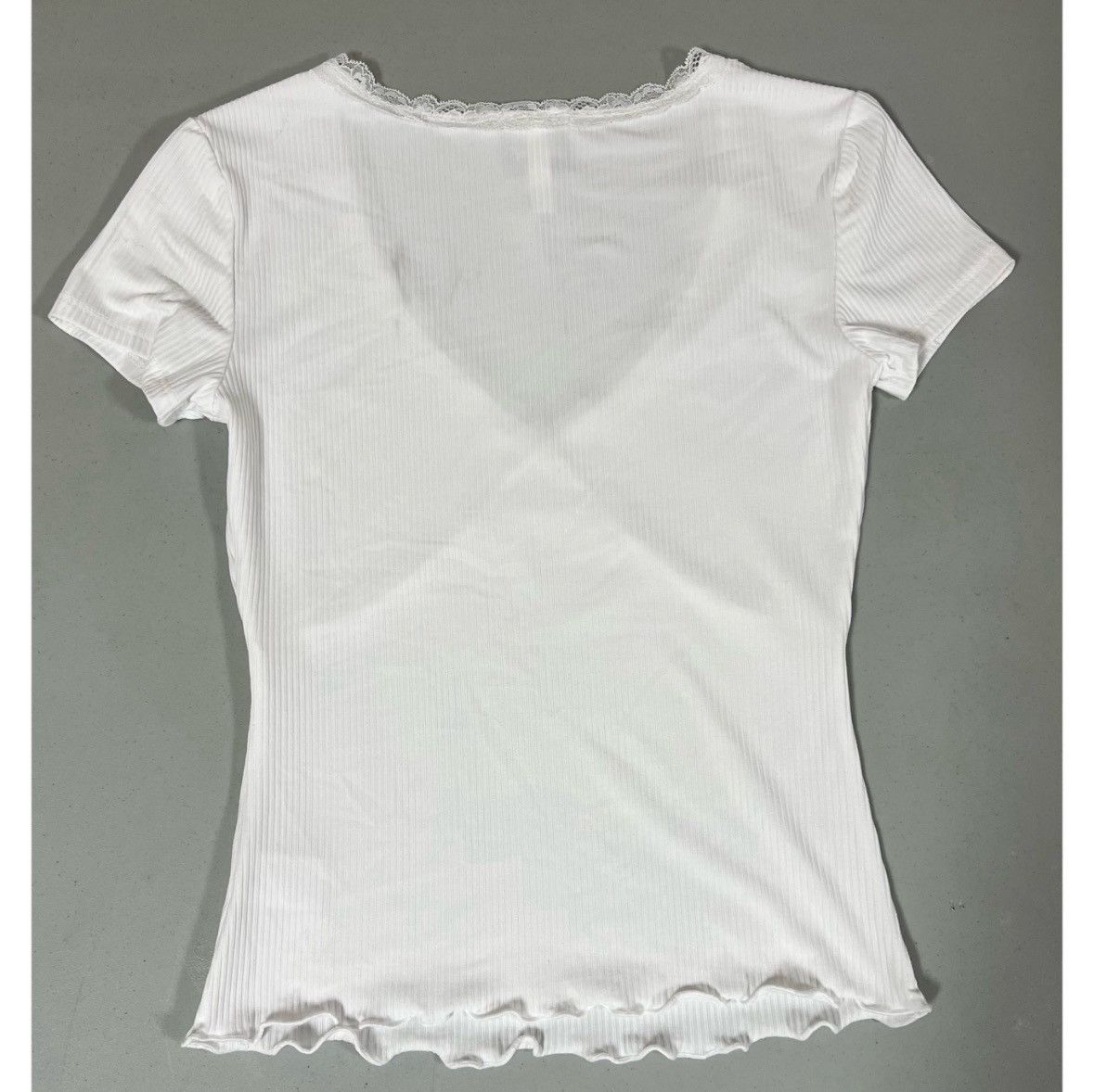 Free Planet White Solid Y2K Lace V-Neck Top T-Shirt Tee Blouse Size XS 🤍 Size XS / US 0-2 / IT 36-38 - 3 Thumbnail