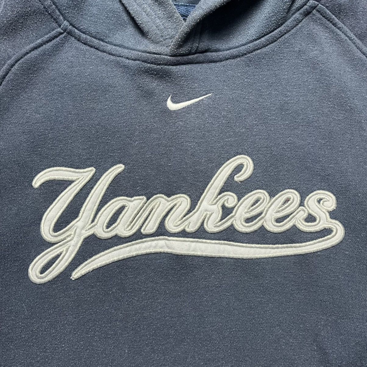 Nike Vintage Nike New York Yankees Big Central Logo Hoodie Swoosh Size US L / EU 52-54 / 3 - 3 Thumbnail