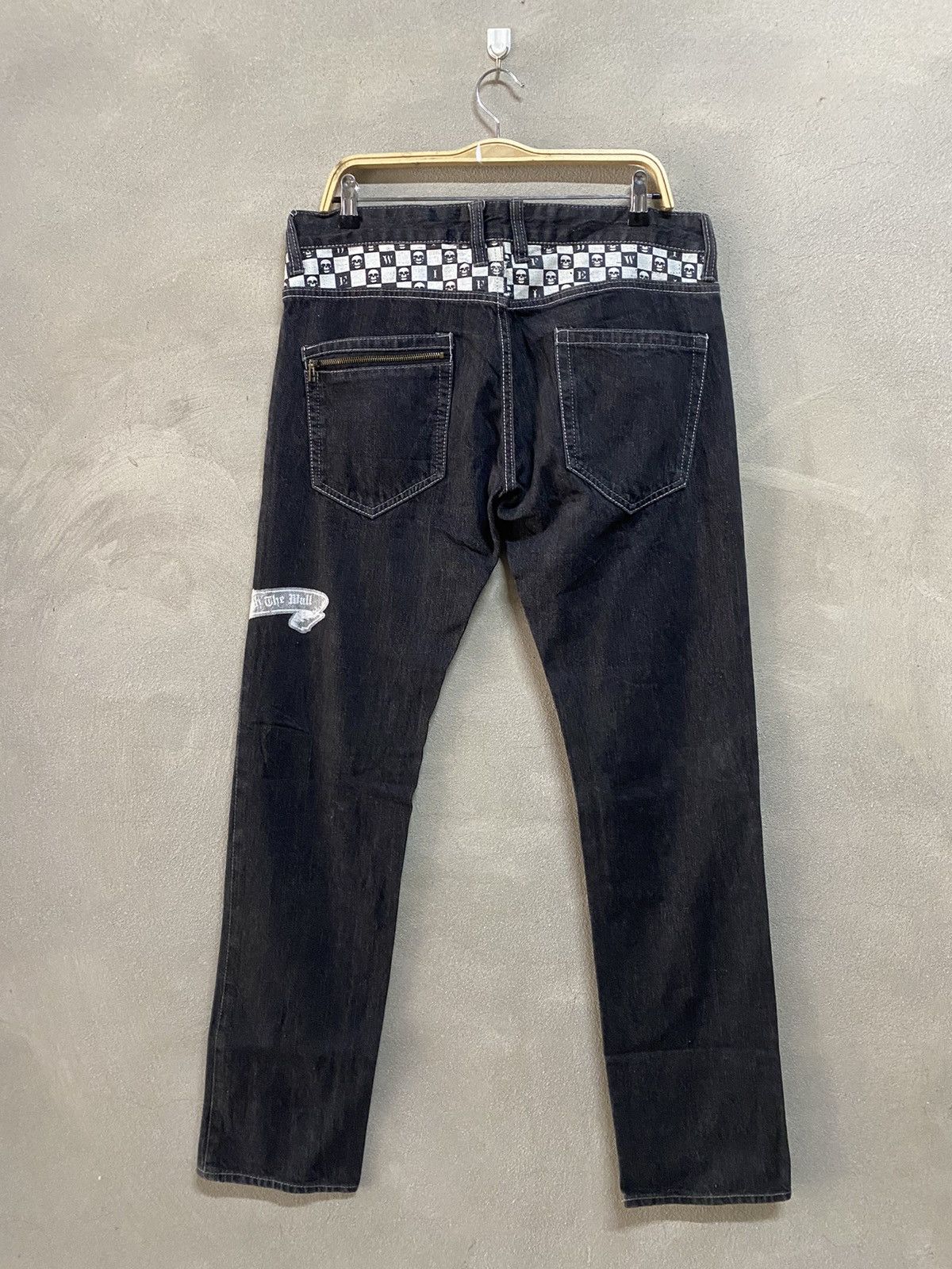 Le Grande Bleu (L.G.B.) Japanese Brand Skull Bones Mastermind Jeans Size US 34 / EU 50 - 3 Thumbnail