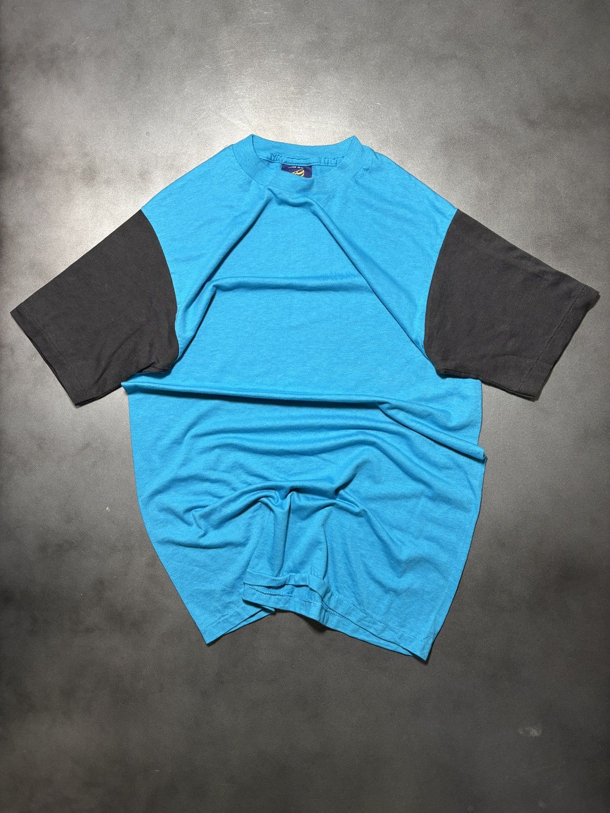 Vintage 1980s Double Sleeve Twofer Tee Vintage Sneakers USA Shirt 80 Size US S / EU 44-46 / 1 - 3 Thumbnail