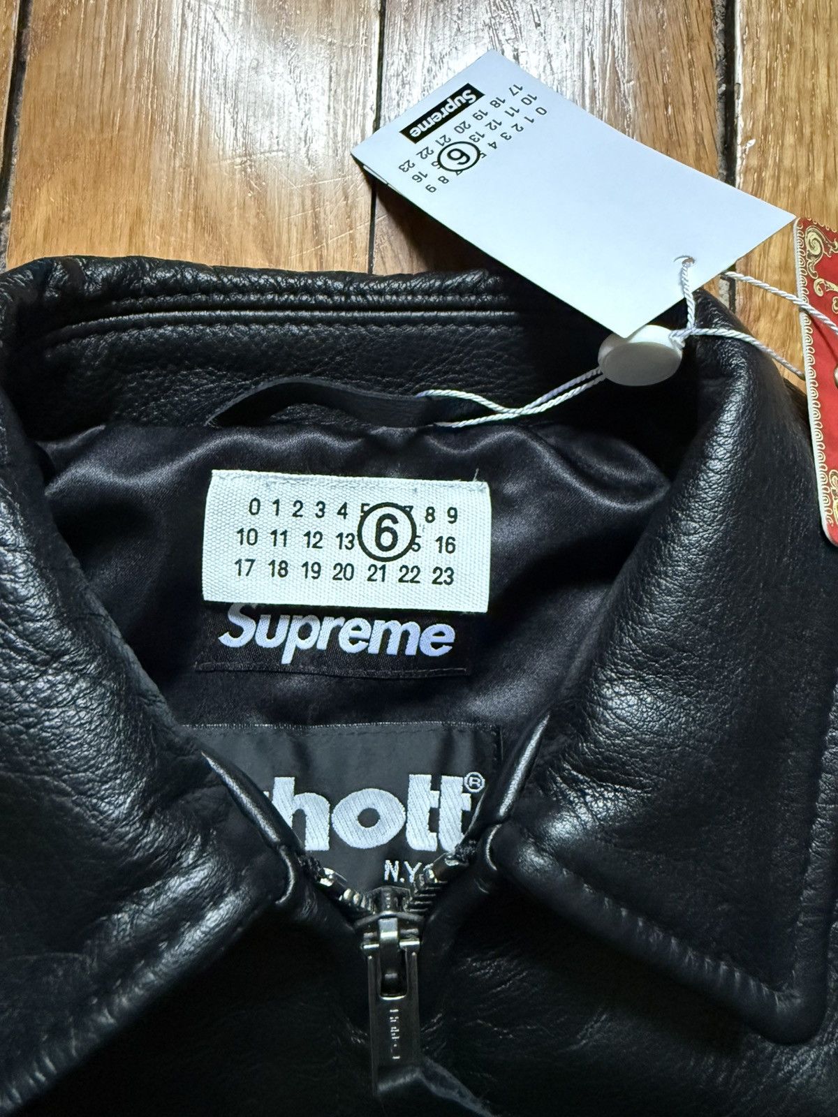 Maison Margiela × Supreme margiela mm6 x supreme leather jacket Size US S / EU 44-46 / 1 - 2 Thumbnail
