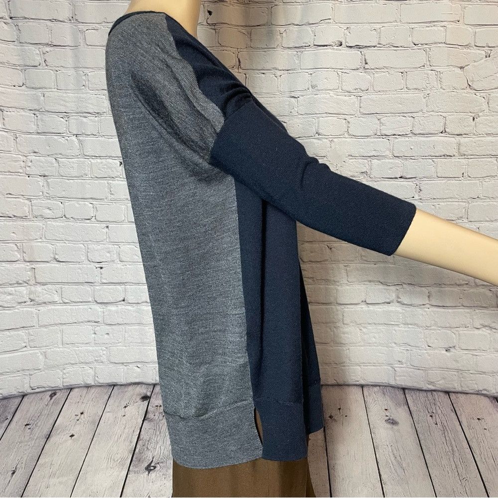 Loft Ann Taylor Loft Wool Blend Colorblock Navy Grey Sweater Siz Size S / US 4 / IT 40 - 4 Thumbnail