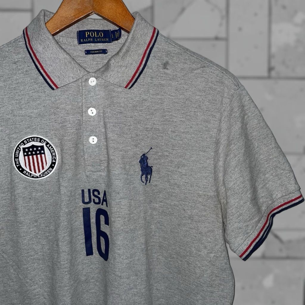 Polo Ralph Lauren Polo Ralph Lauren Polo Shirt Gray USA 16 Mens Size L Custom Fit Shirt Men Gray USA 16 Polo Shirt Mens L Size US L / EU 52-54 / 3 - 1 Thumbnail