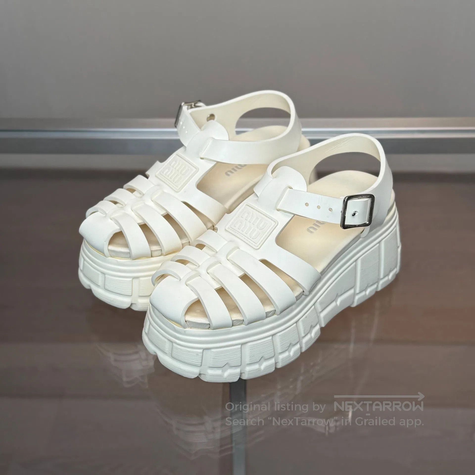 Miu Miu MIU MIU Beige Platform Roman Sandals. Size US 5 / IT 35 - 1 Thumbnail