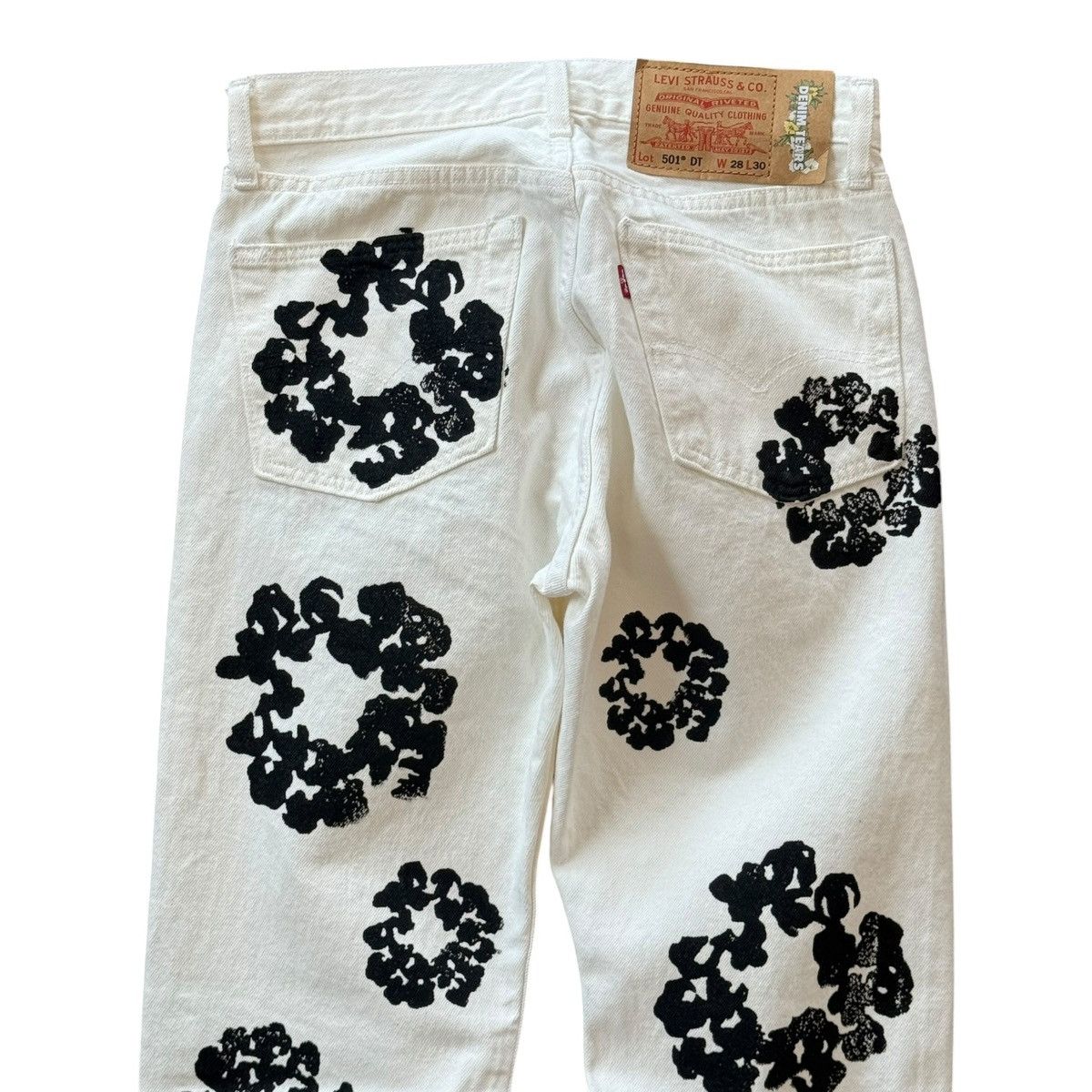 DENIM TEARS Denim Tears x Levi’s Cotton Wreath Jean White Size US 28 / EU 44 - 4 Thumbnail