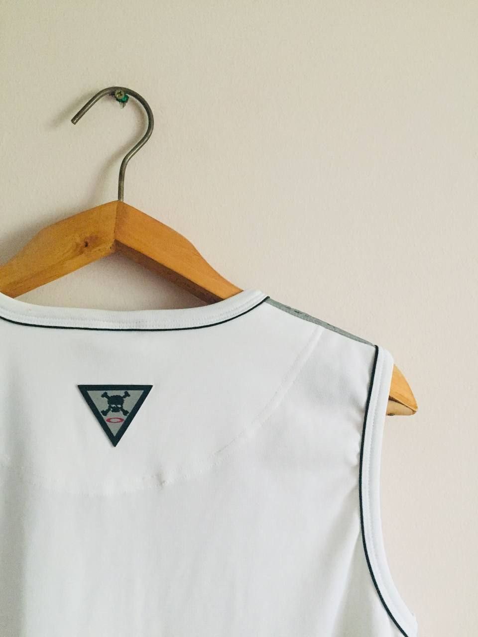 Oakley Oakley Tank top sleeveless Vintage Small Logo reflective Size US M / EU 48-50 / 2 - 5 Thumbnail