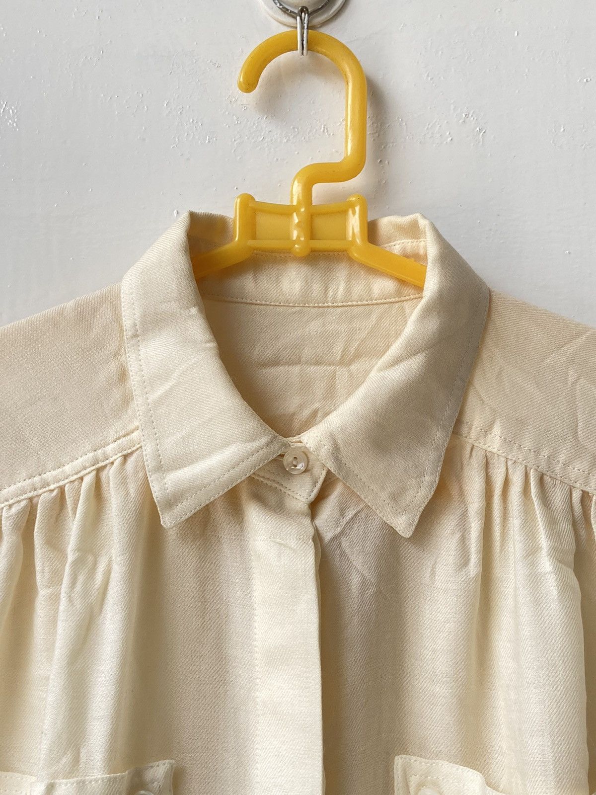 Etienne Aigner ETIENNE AIGNER Cream Shirt Size US S / EU 44-46 / 1 - 4 Thumbnail