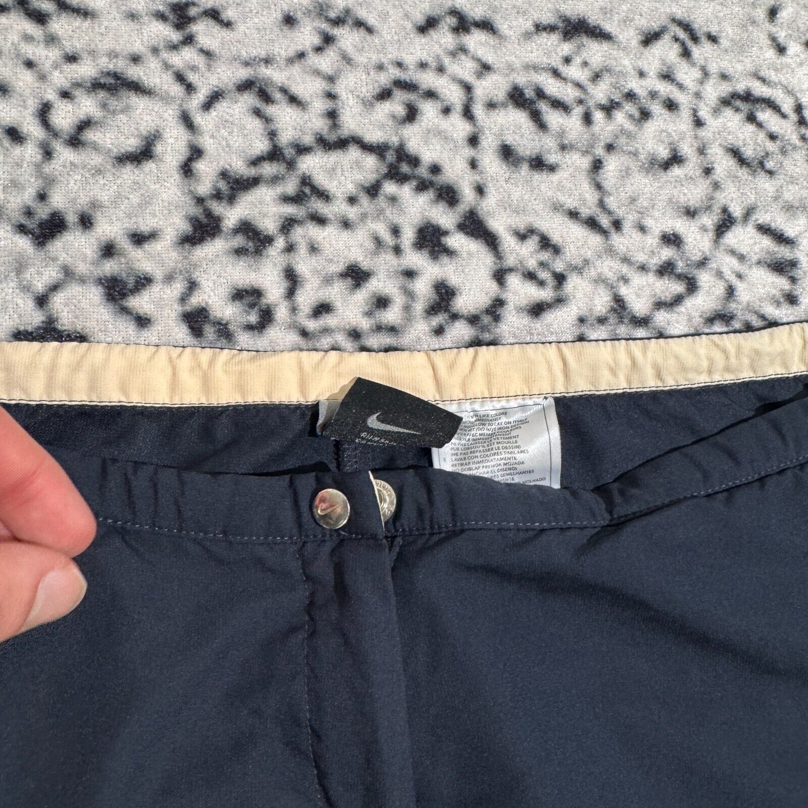 Nike × Vintage Vintage Nike Unisex Navy Polyester Trackpants Size XL Baggy Size US 35 - 5 Thumbnail