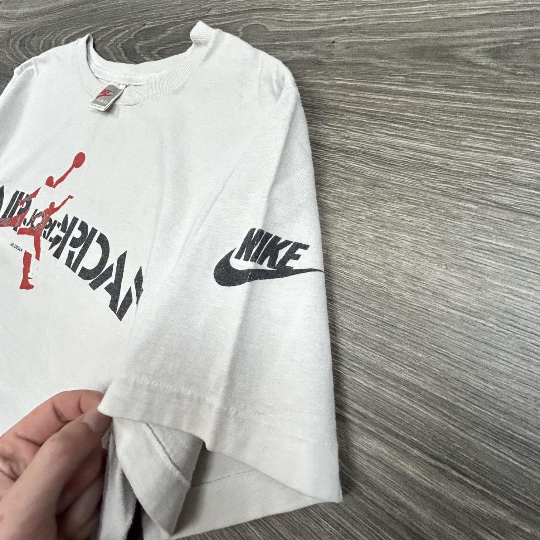 Nike VINTAGE Nike Air Jordan Shirt Mens Small White Jumpman Logo Made in USA 80s Size US S / EU 44-46 / 1 - 5 Thumbnail