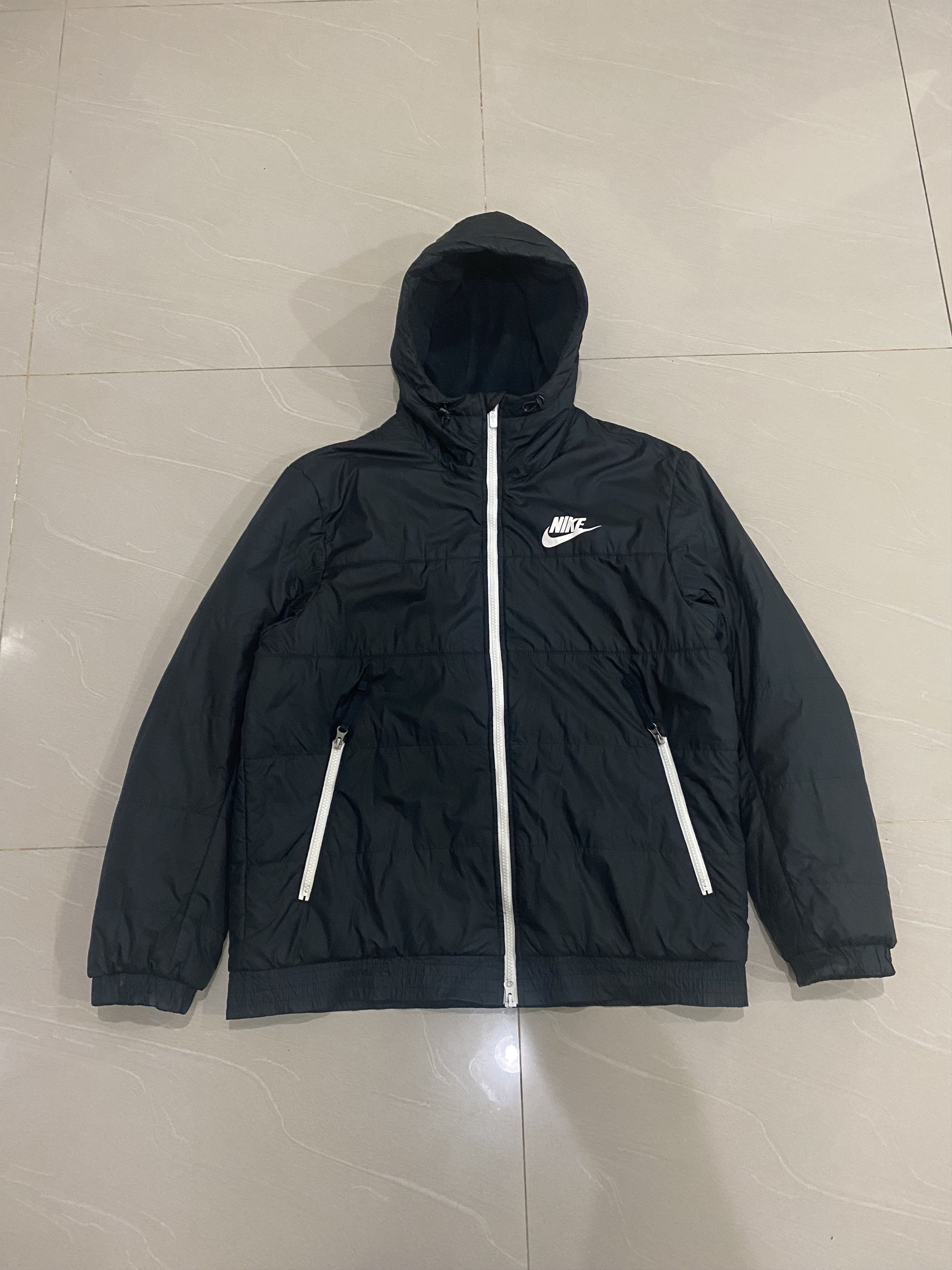 Nike Vintage Nike Puffer Jacket Size US XL / EU 56 / 4 - 1 Thumbnail