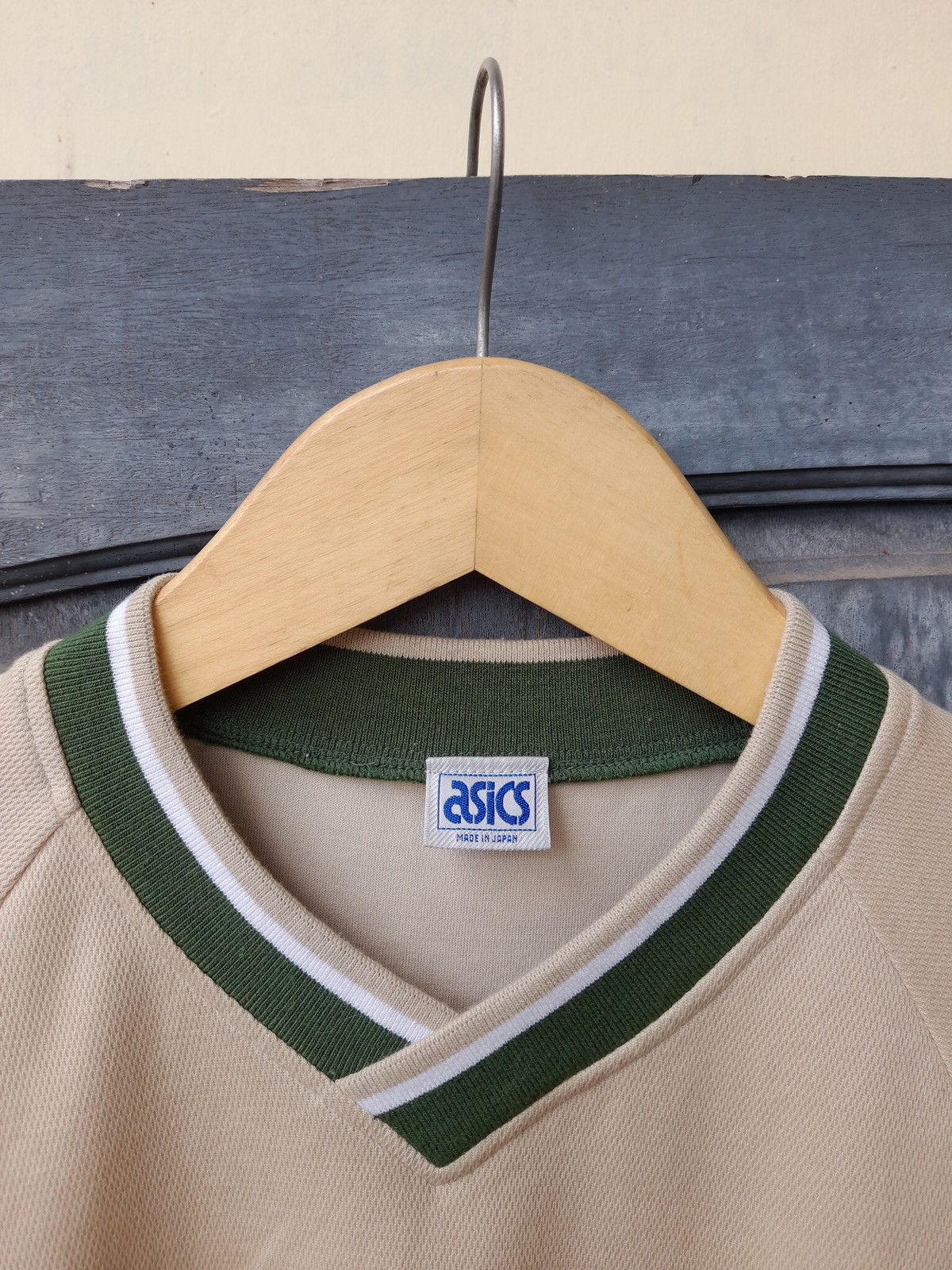 Asics Vintage Asics Made in Japan Sports Polo Beige Dragon Logo Size US M / EU 48-50 / 2 - 2 Thumbnail