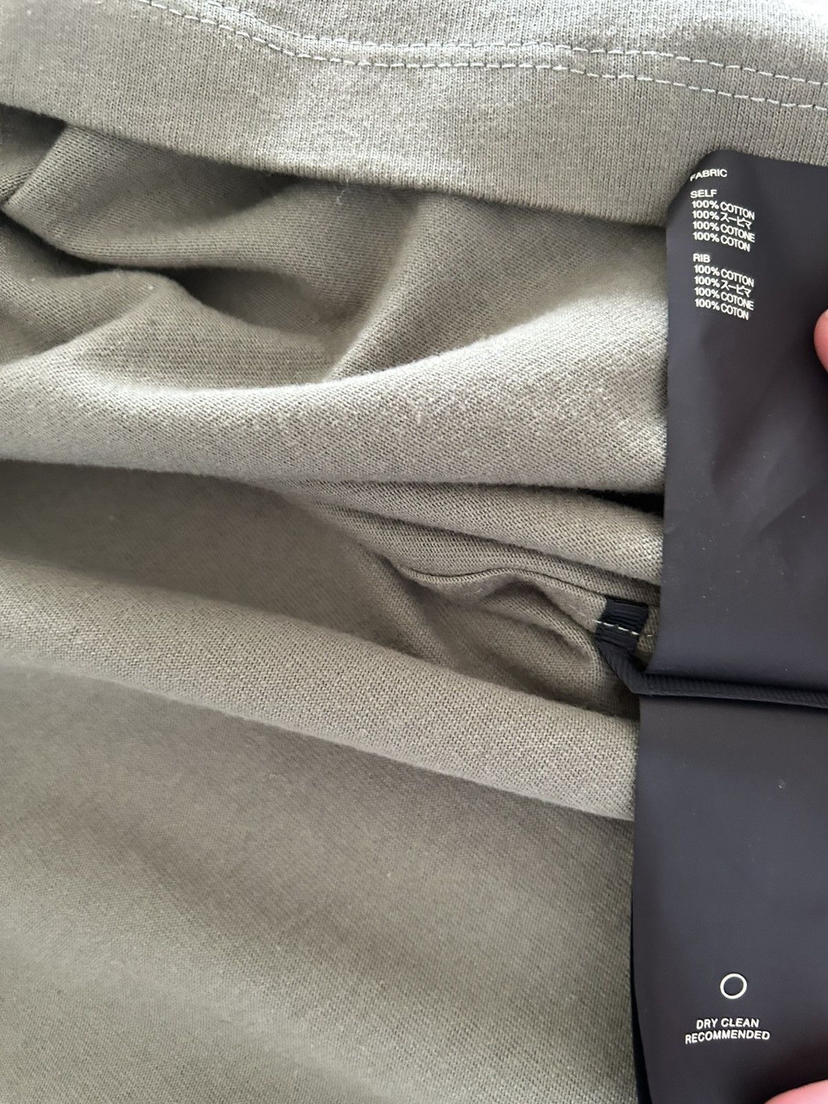 Fear of God FG t shirt Size US M / EU 48-50 / 2 - 6 Thumbnail