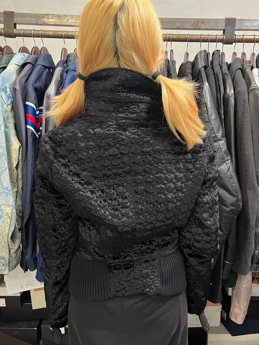 Gianfranco Ferre 2000s Gianfranco Ferre Black Light Fur Zip-up Jacket Size M / US 6-8 / IT 42-44 - 3 Thumbnail