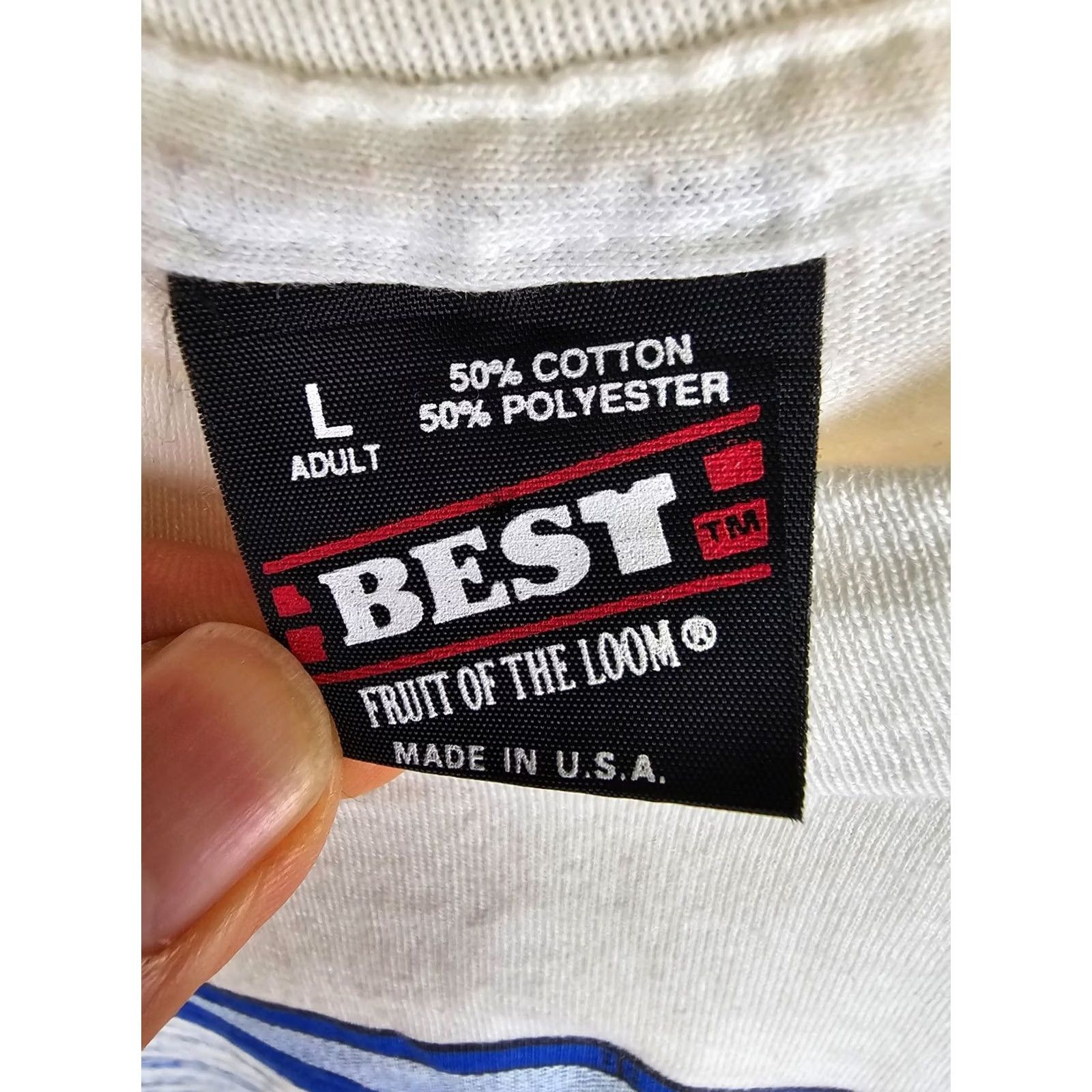 Fruit Of The Loom VINTAGE 90' FARM PIG BARN GRAPHIC FUNNY ANIMAL CARTOON WHITE T-SHIRT SZ L RETRO Size US L / EU 52-54 / 3 - 3 Thumbnail