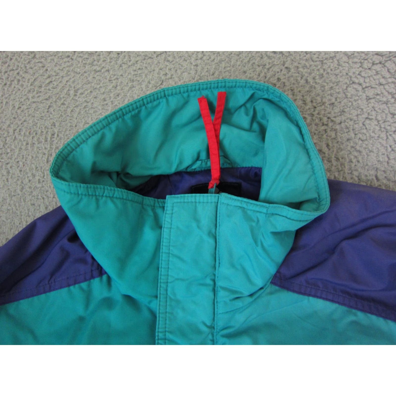 Vintage VINTAGE Columbia Jacket Mens Large Blue Windbreaker Full Zip All Seasons Regular Style Logo Navy? Size US L / EU 52-54 / 3 - 4 Thumbnail