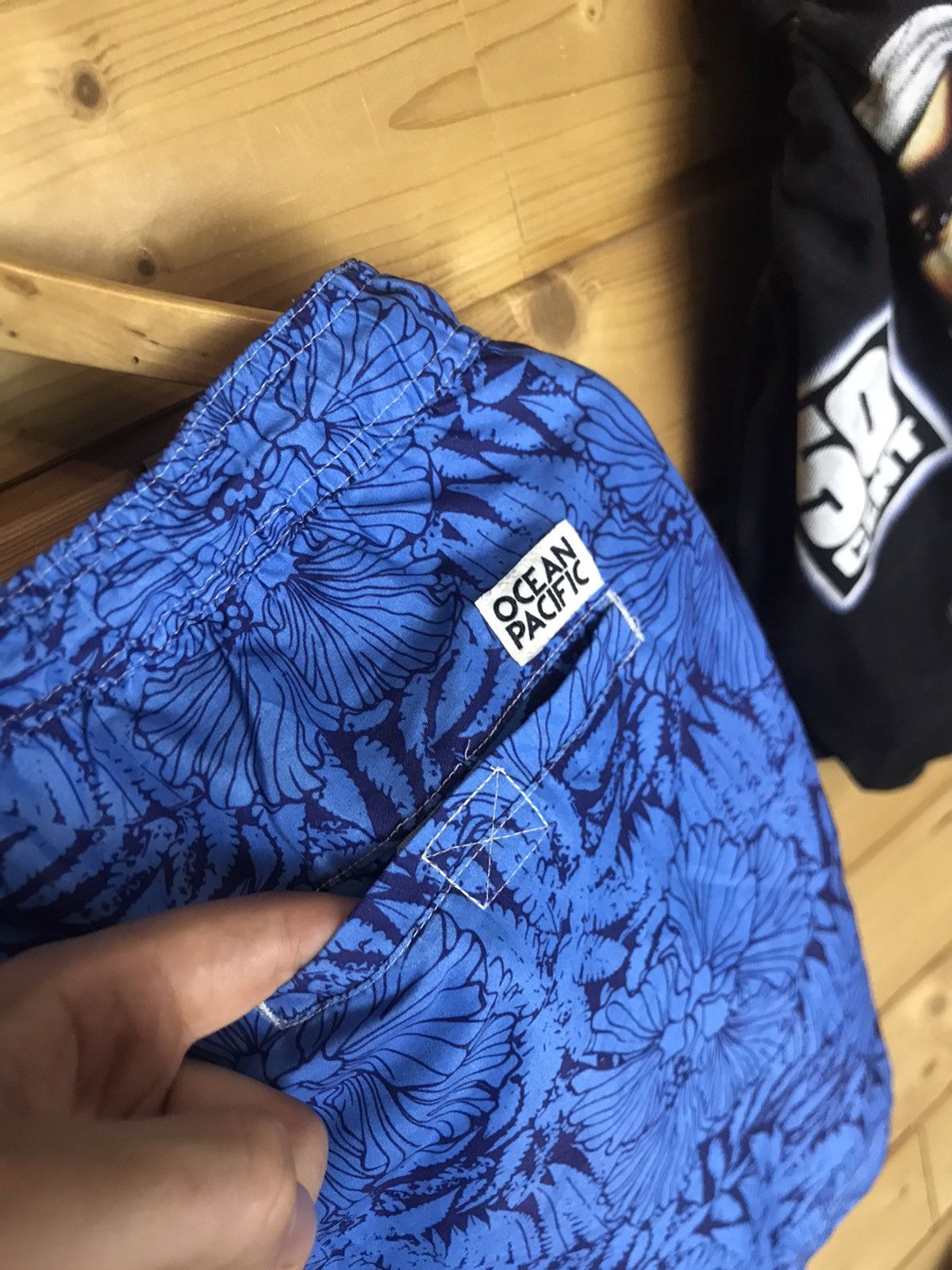 Ocean Pacific Vintage Ocean Pacific Hawaiian shorts Size US 30 / EU 46 - 11 Thumbnail