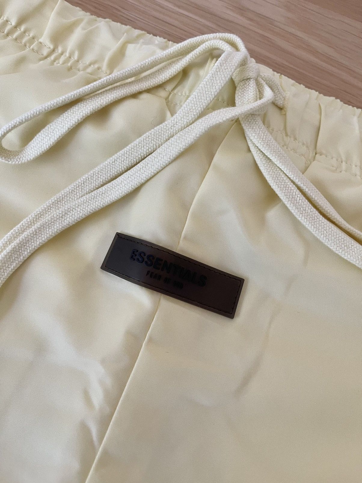 Fear of God Fear of God Essentials Fall 2022 CANARY Nylon Track Pants XS Size US 30 / EU 46 - 2 Thumbnail