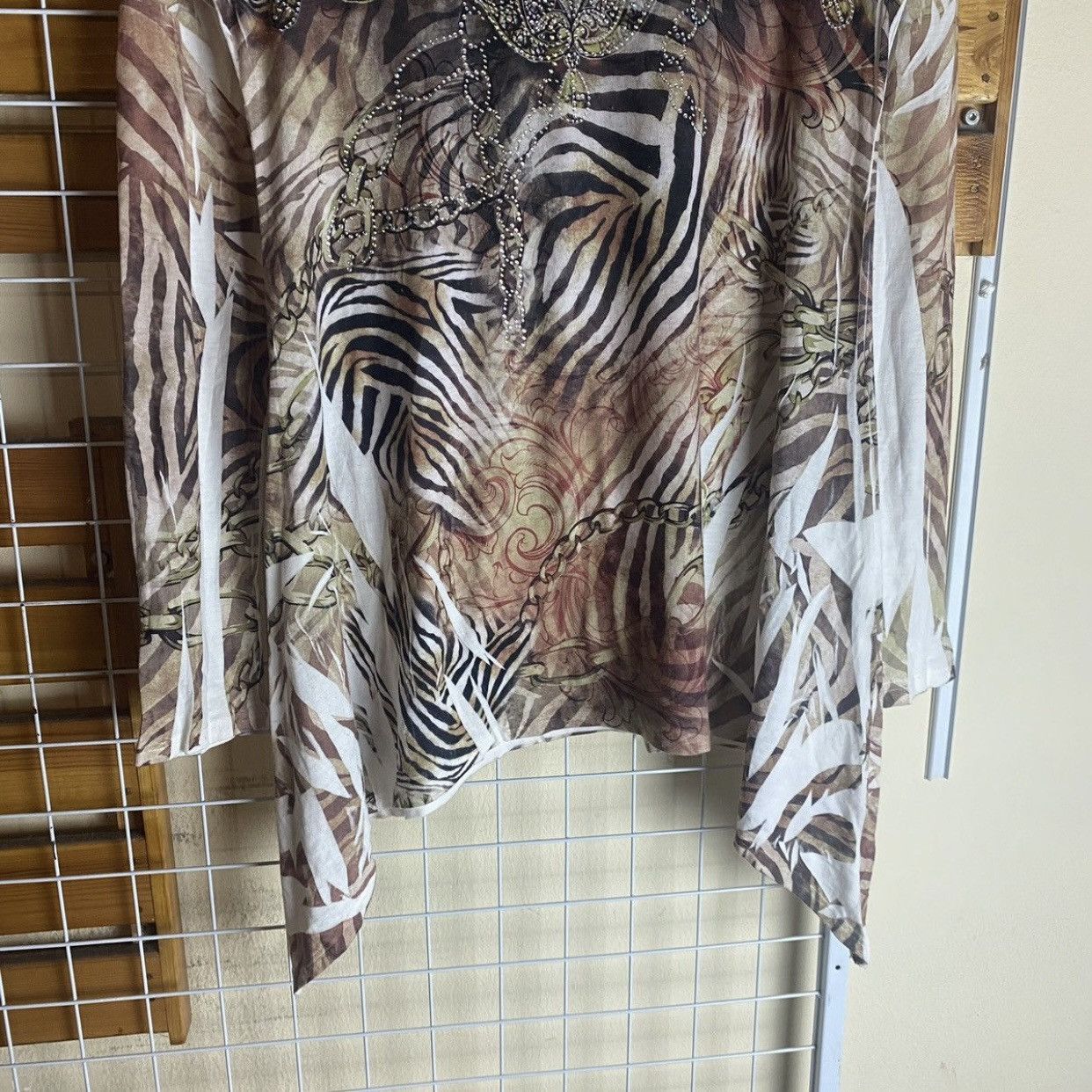 Japanese Brand Vocal Embellished Animal Print Sharkbite Hem Long Sleeve Size S / US 4 / IT 40 - 5 Thumbnail