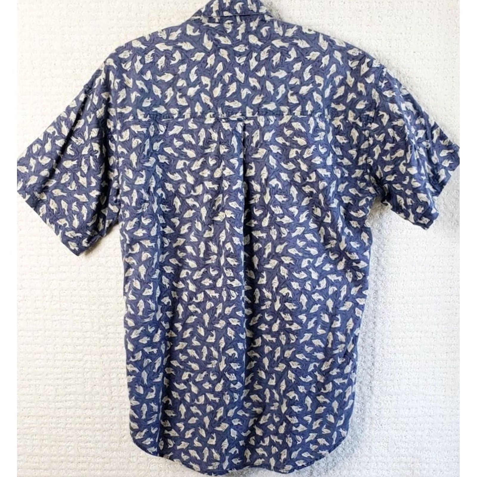 Chaps Chaps Ralph Lauren Mens M Short Sleeve Button-Down Shirt Blue with Fish Pattern, Cotton, Twill, Casual, Button-Up, Regular Fit Size US M / EU 48-50 / 2 - 5 Thumbnail