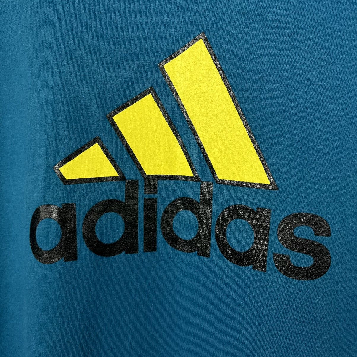 Adidas Vintage Adidas big logo y2k tee 90’s Size US M / EU 48-50 / 2 - 3 Thumbnail