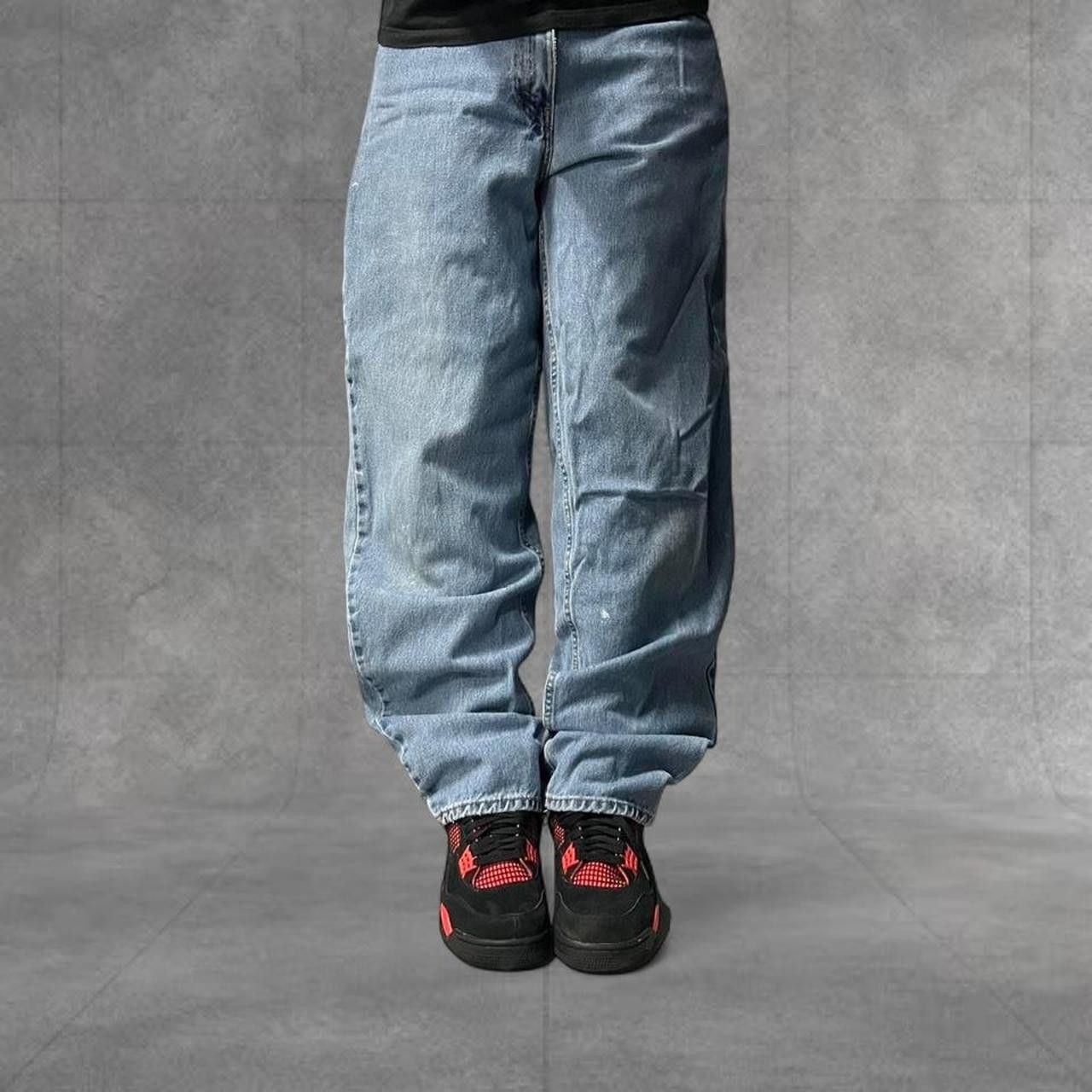 Vintage Crazy Vintage Y2K/2000s Super Baggy Skater Style Light Wash Skate Essential Levi’s 569 Denim Jeans! Size US 34 / EU 50 - 1 Thumbnail