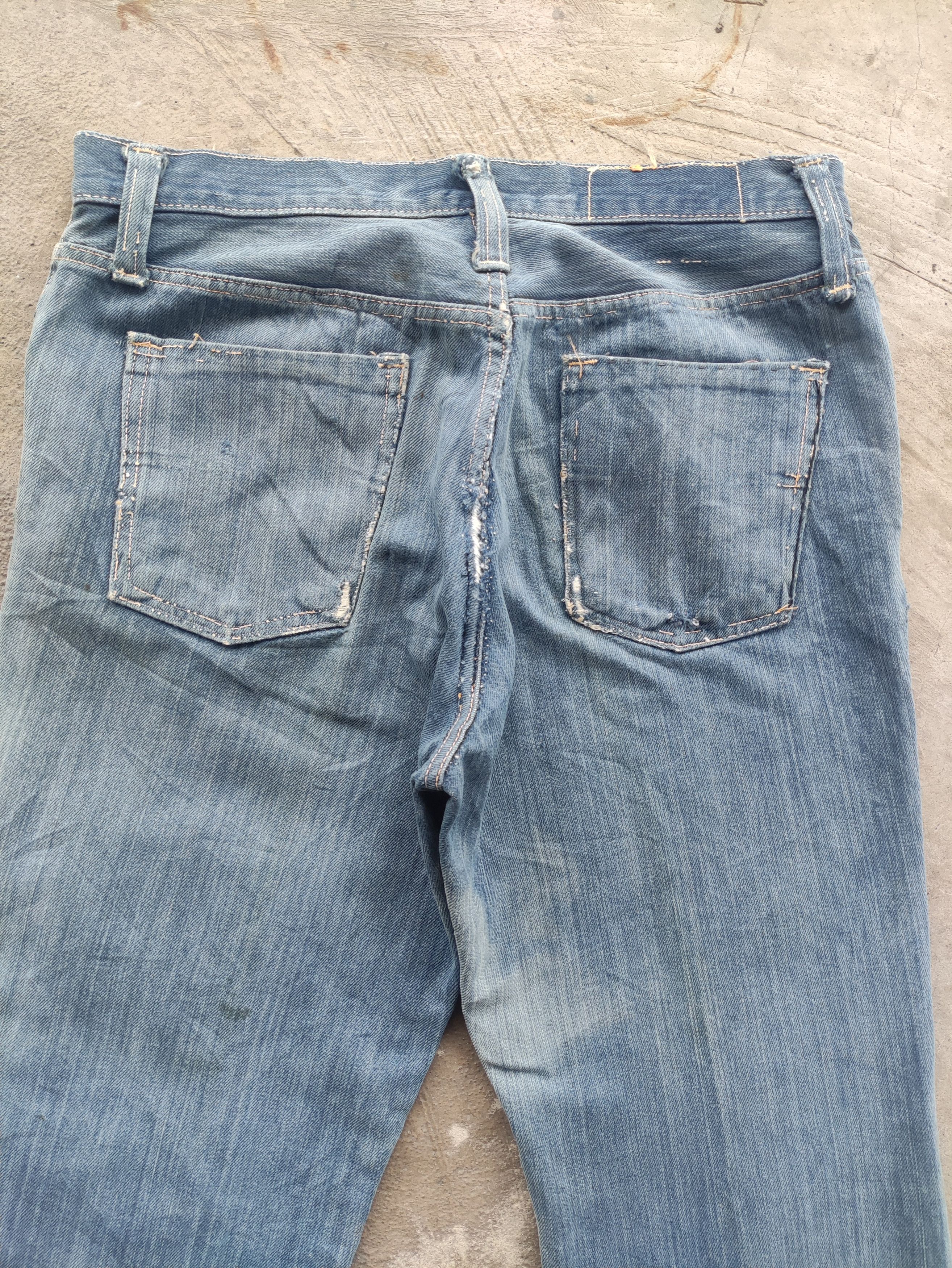 Japanese Brand Vintage Japanese Jean Distressed Faded Denim Size US 32 / EU 48 - 9 Thumbnail