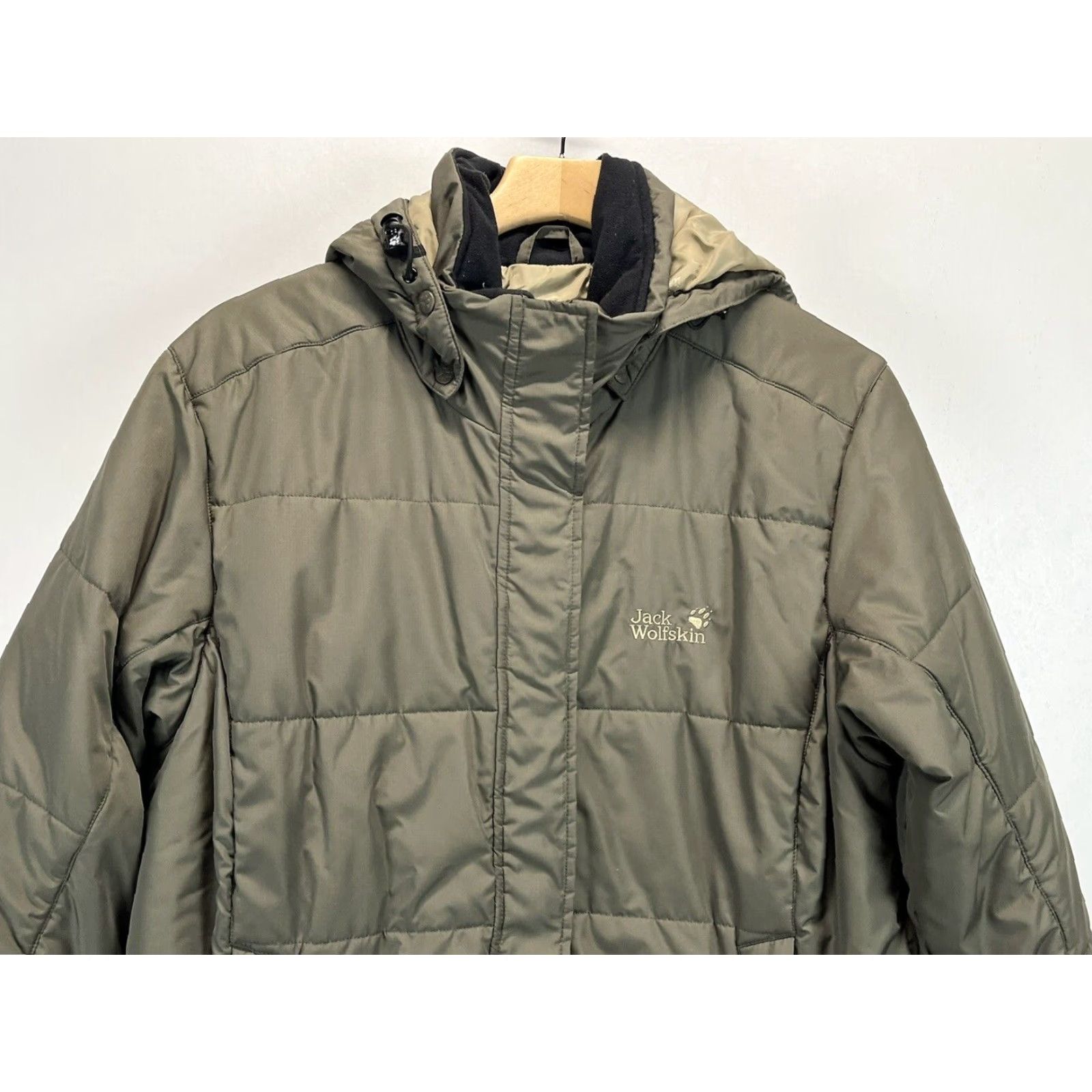 Jack Wolfskin Jack Wolfskin quilted Parka Jacket Coat Sz XL Removable Hood Women’s microguard Size XL / US 12-14 / IT 48-50 - 3 Thumbnail